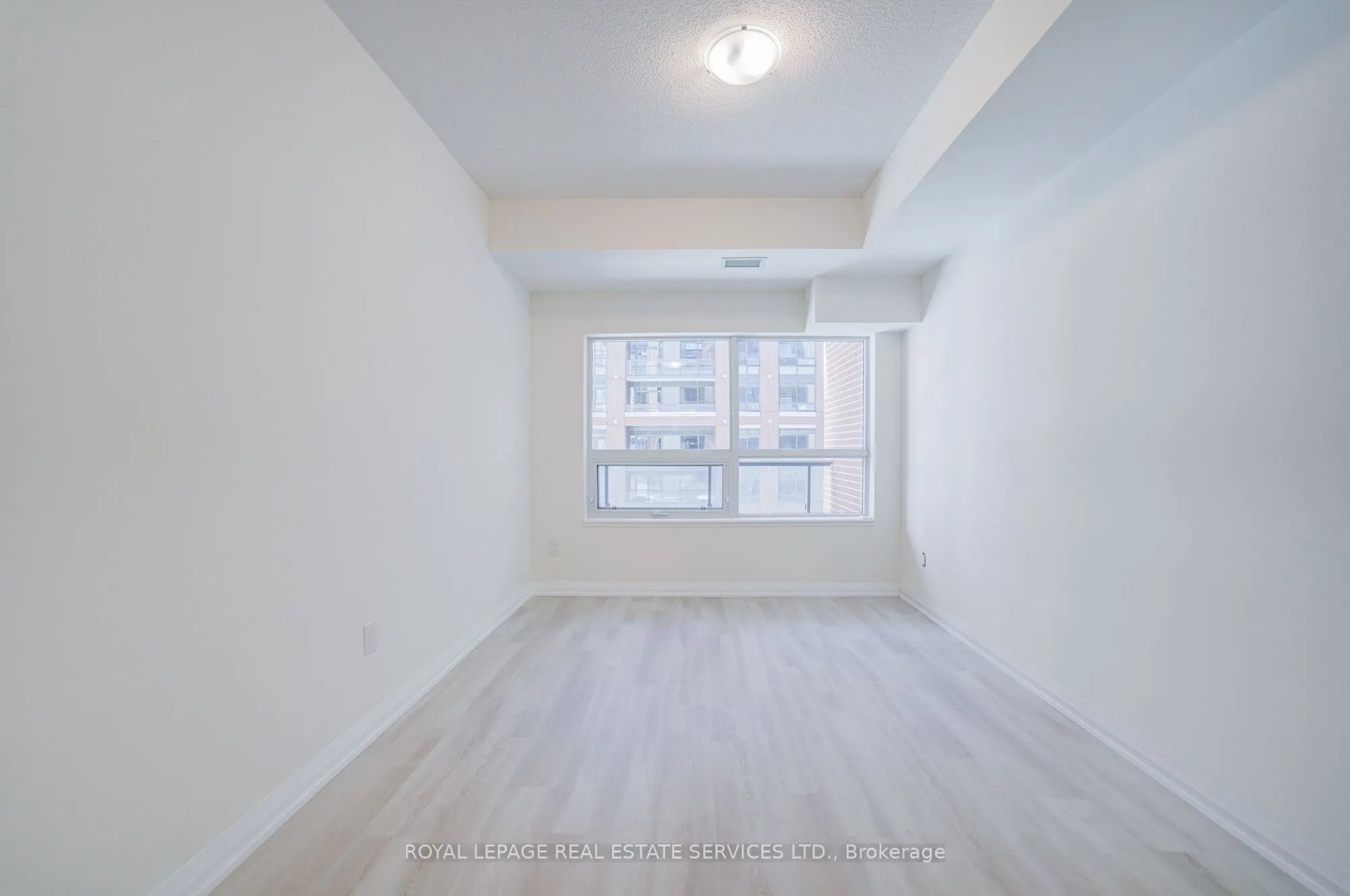 3260 Sheppard Avenue E, #404