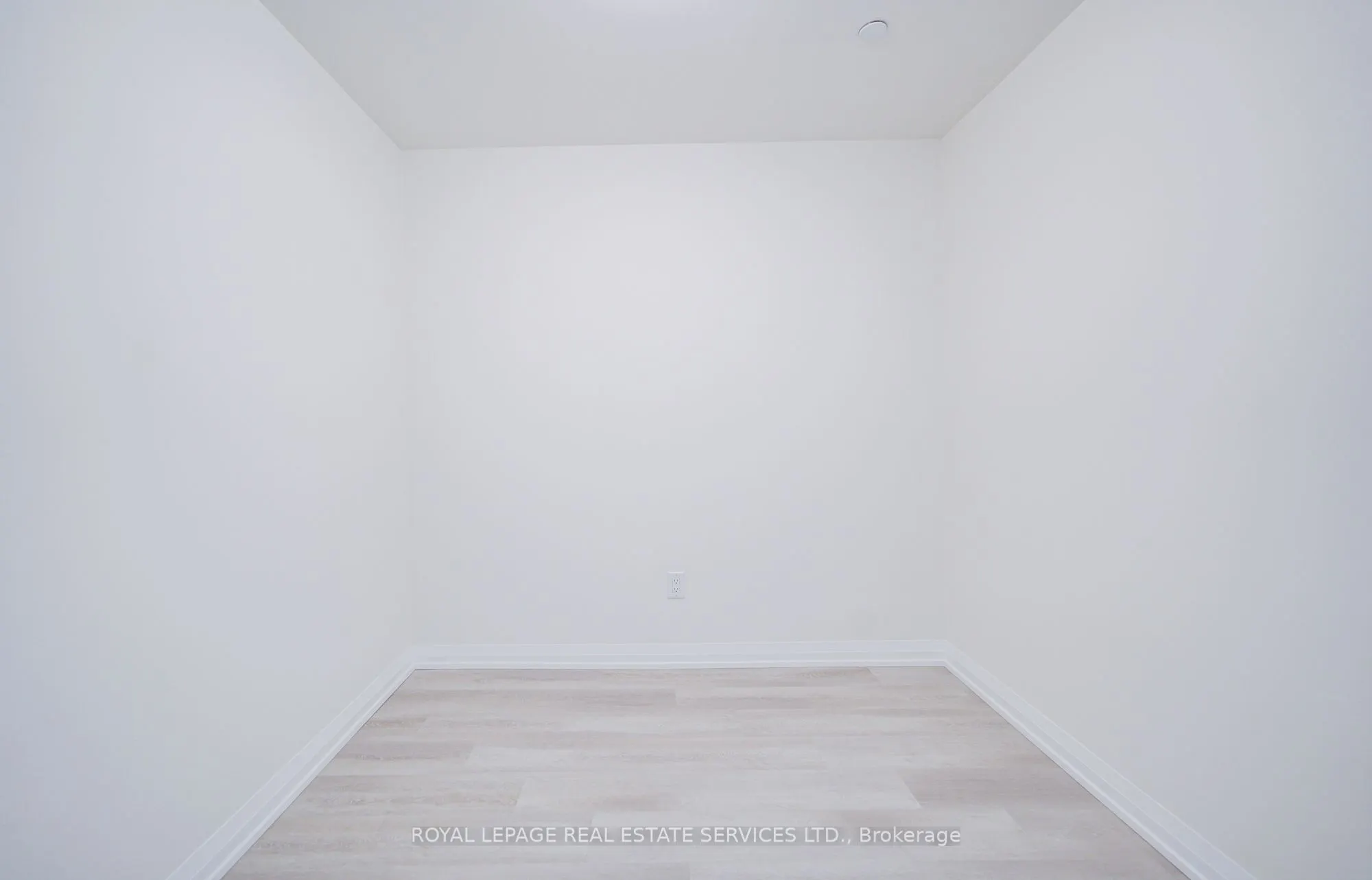 3260 Sheppard Avenue E, #404
