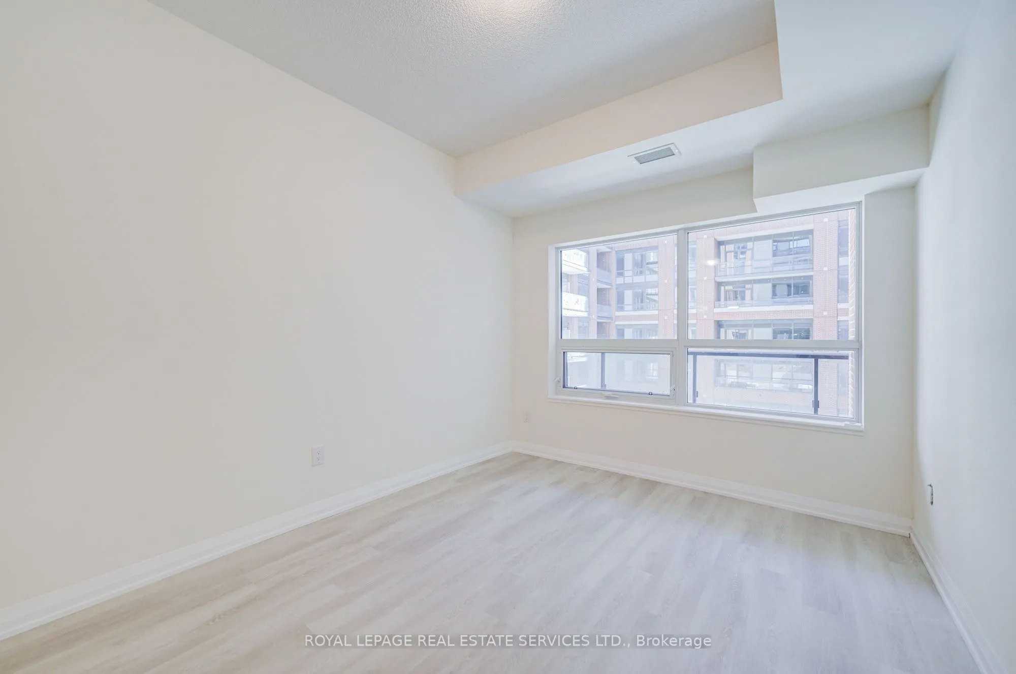 3260 Sheppard Avenue E, #404