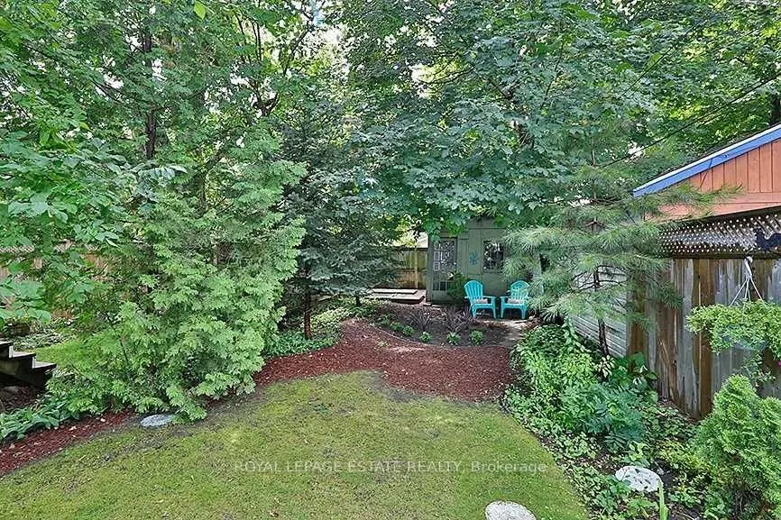 30 Amroth Avenue