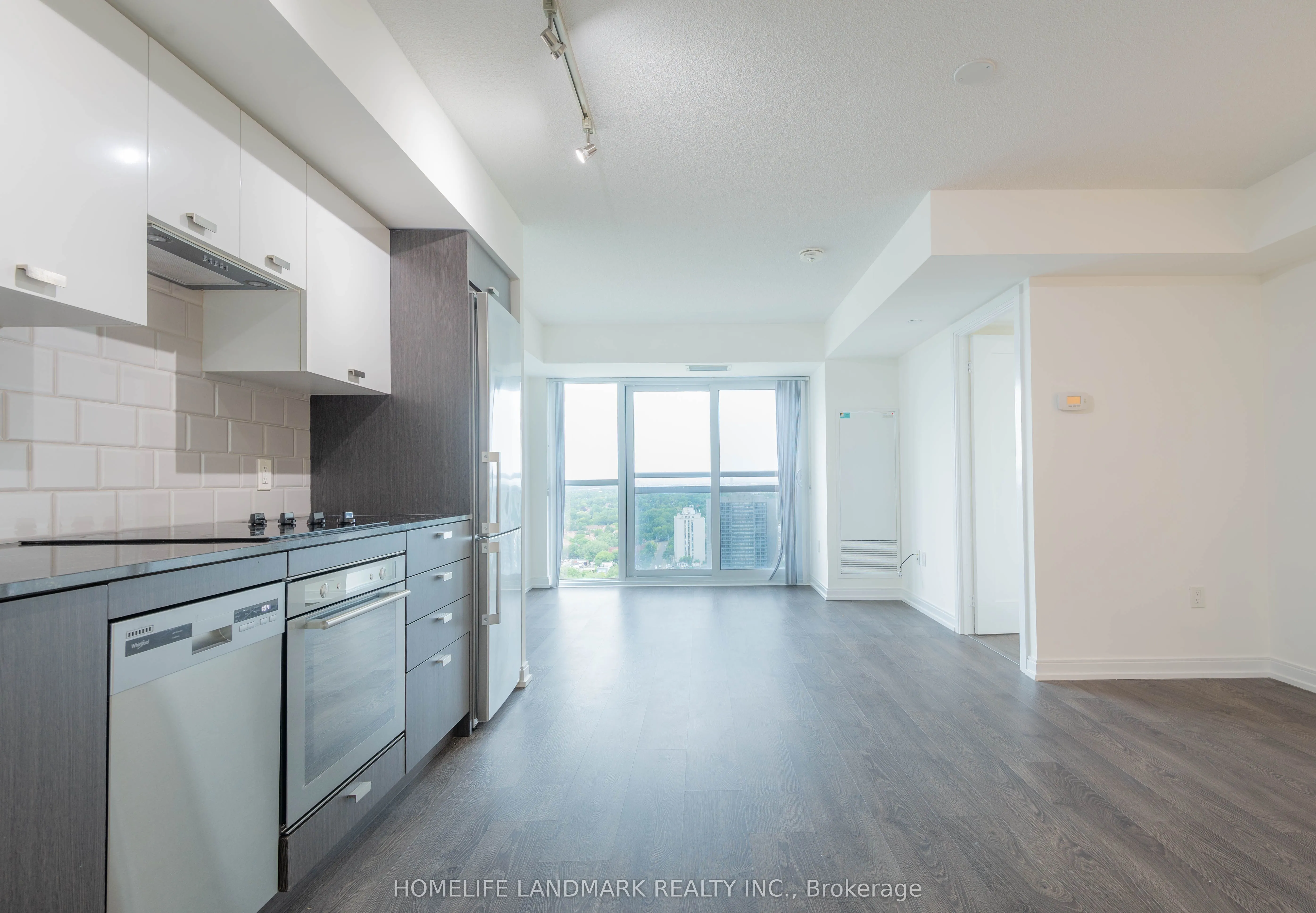 275 Village Green Square, #2618
