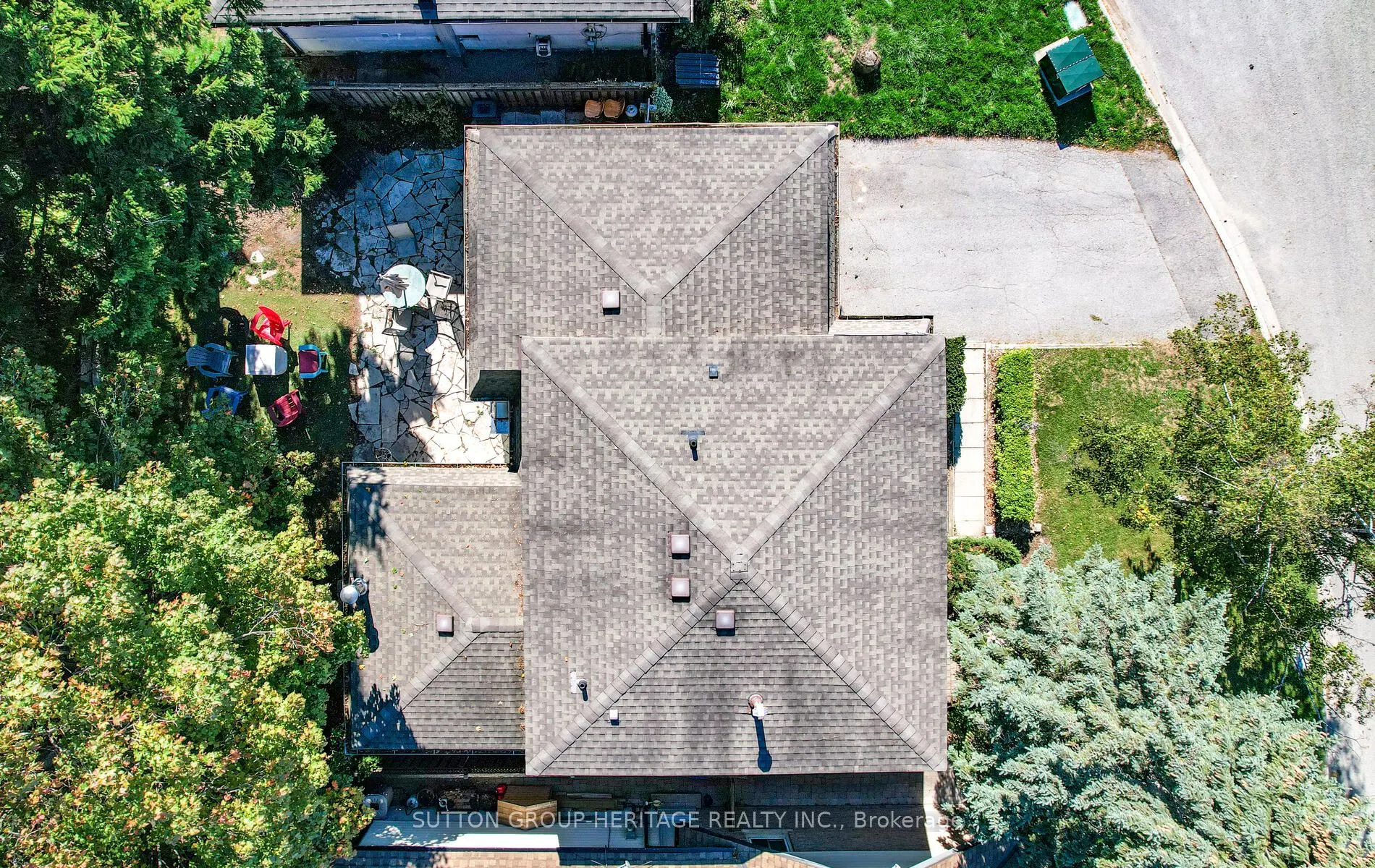 29 Glenmount Court