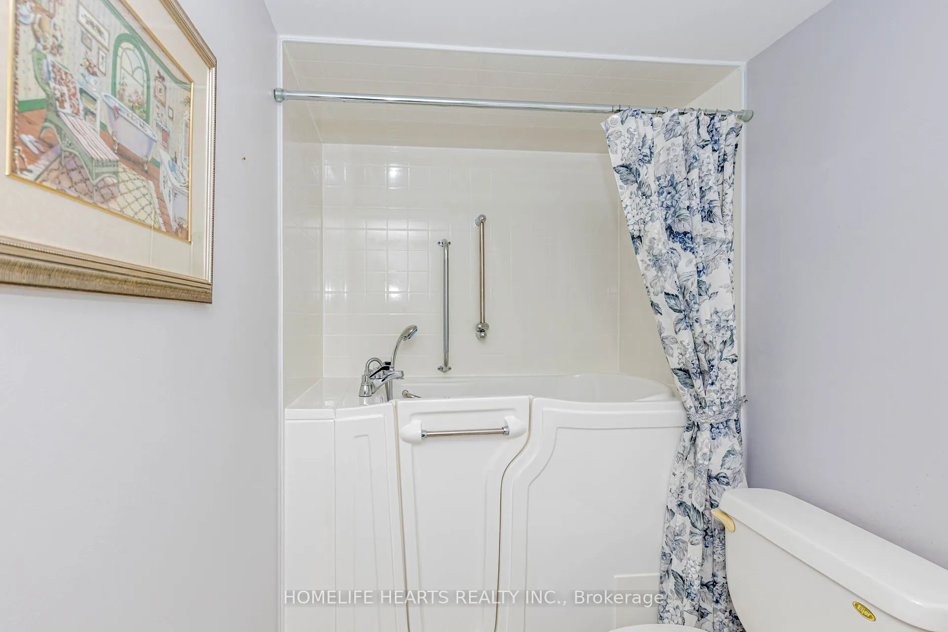 61 Clarington Boulevard, #315