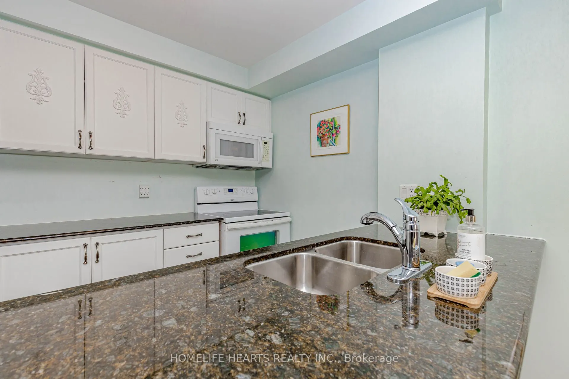61 Clarington Boulevard, #315