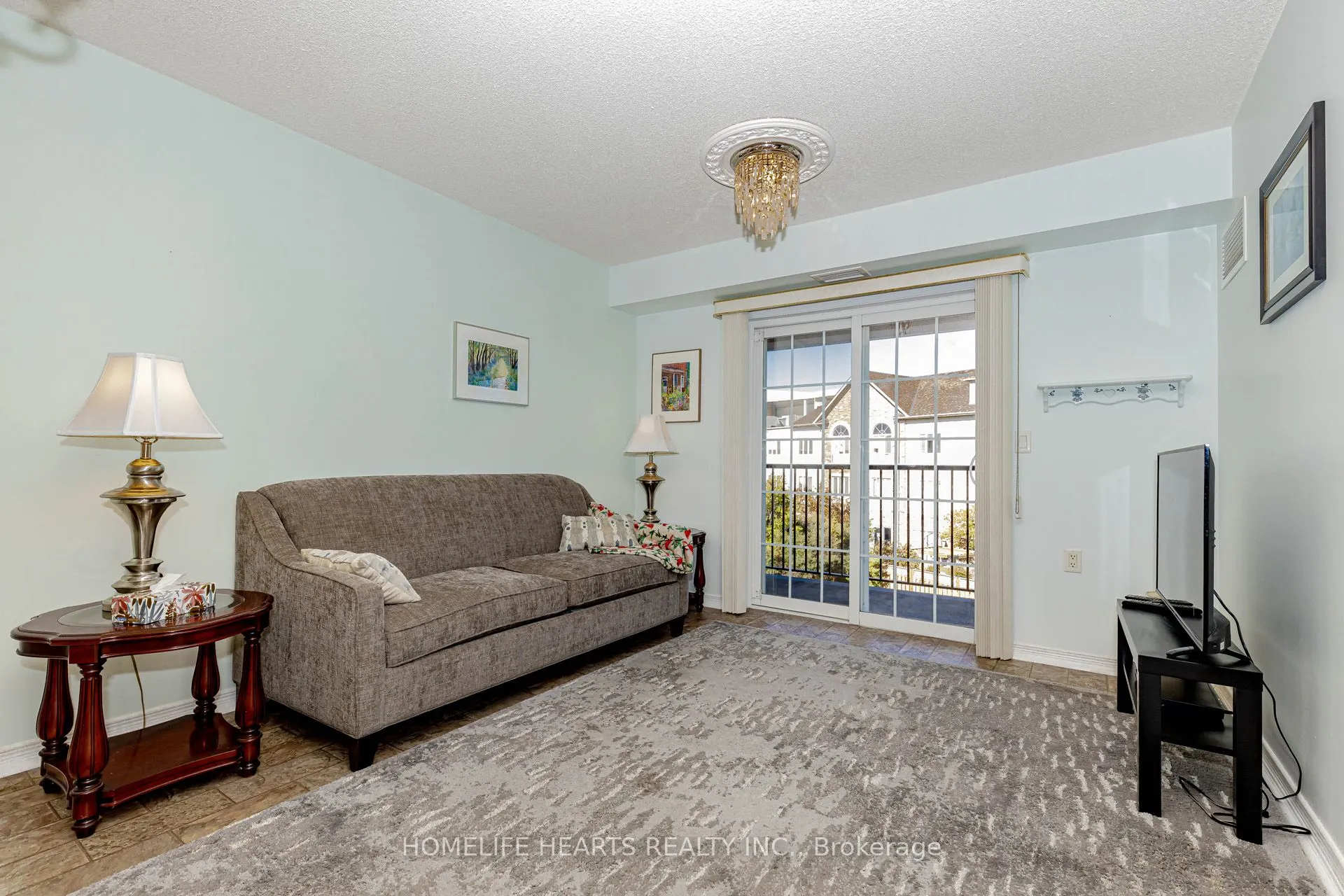 61 Clarington Boulevard, #315