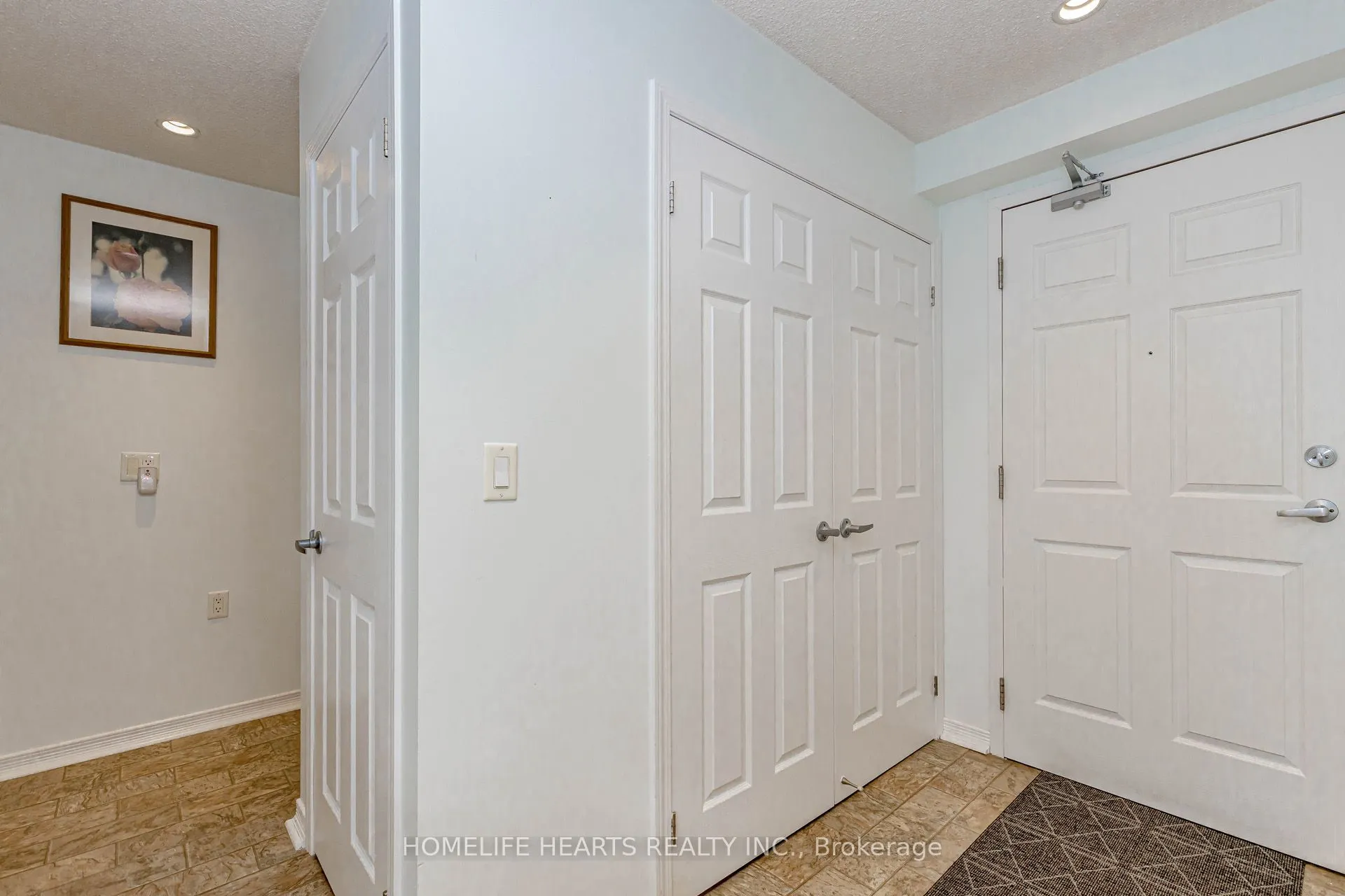 61 Clarington Boulevard, #315