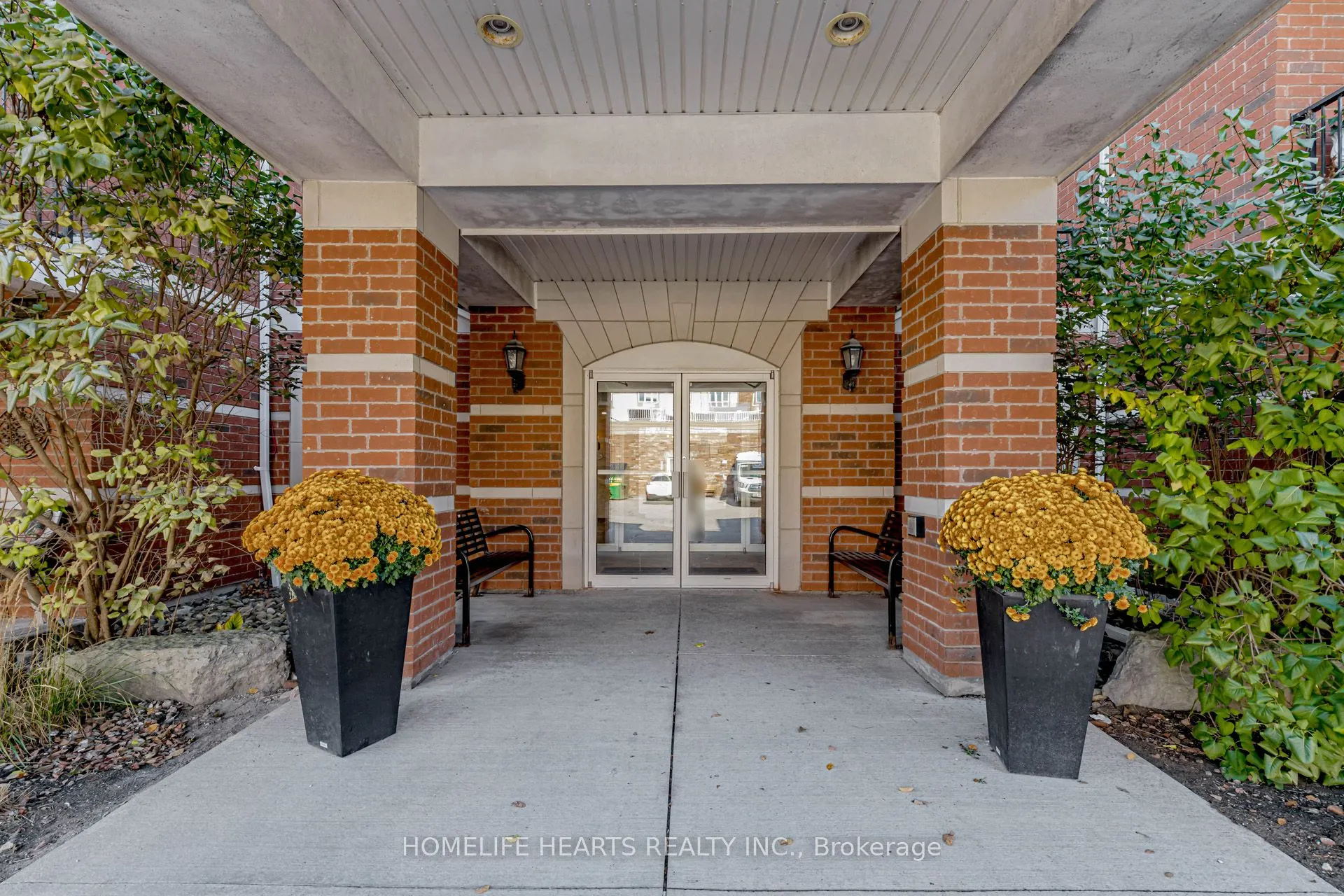 61 Clarington Boulevard, #315