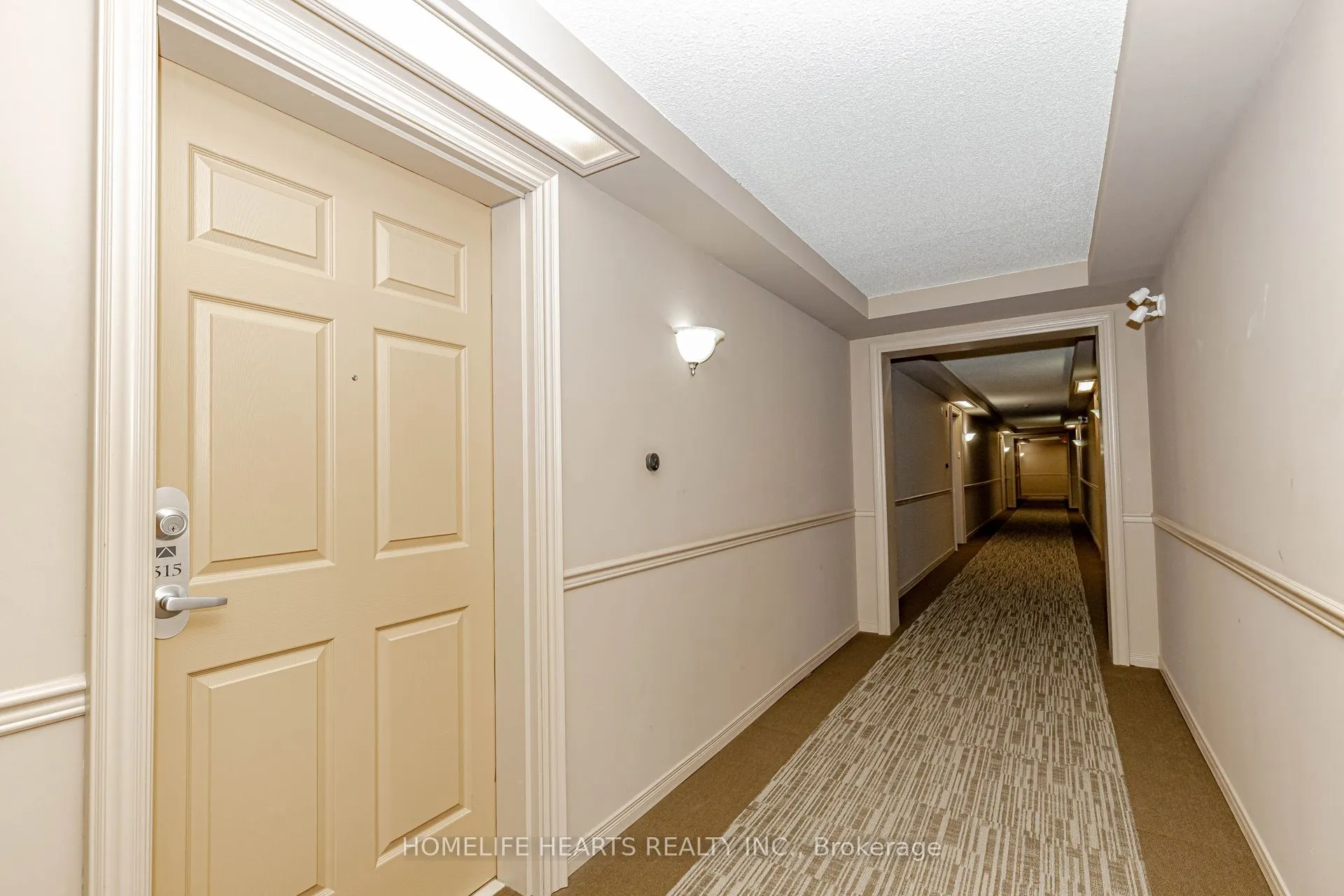 61 Clarington Boulevard, #315
