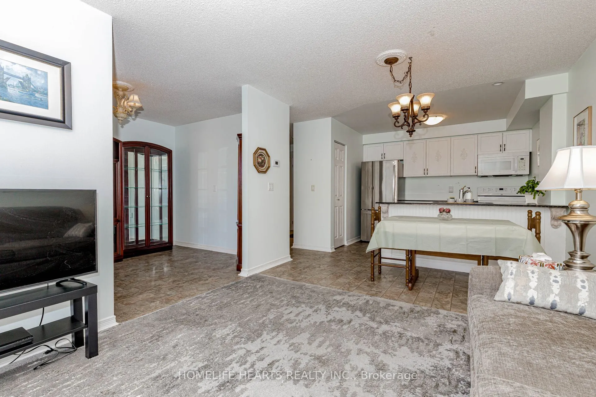 61 Clarington Boulevard, #315