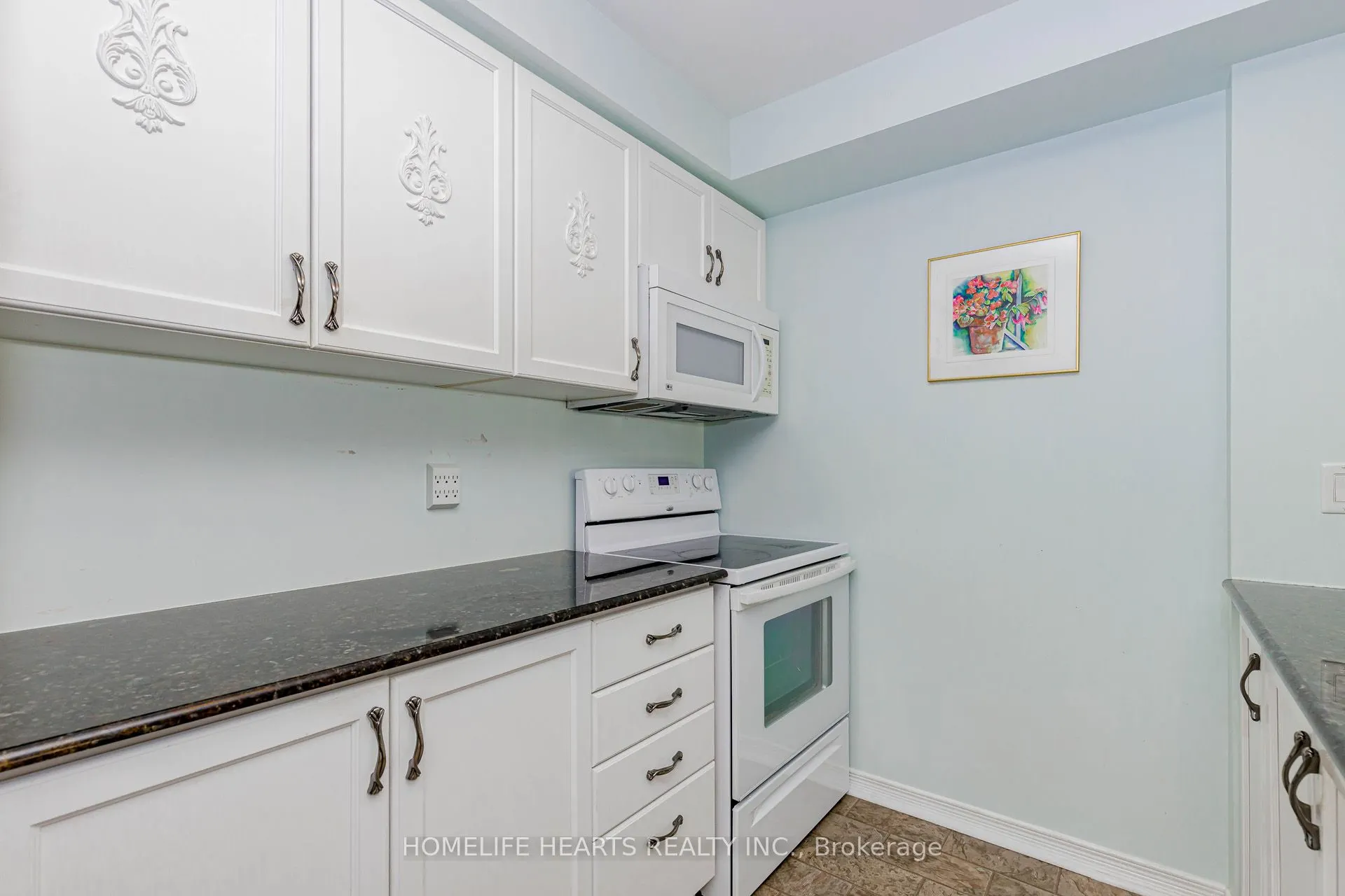 61 Clarington Boulevard, #315