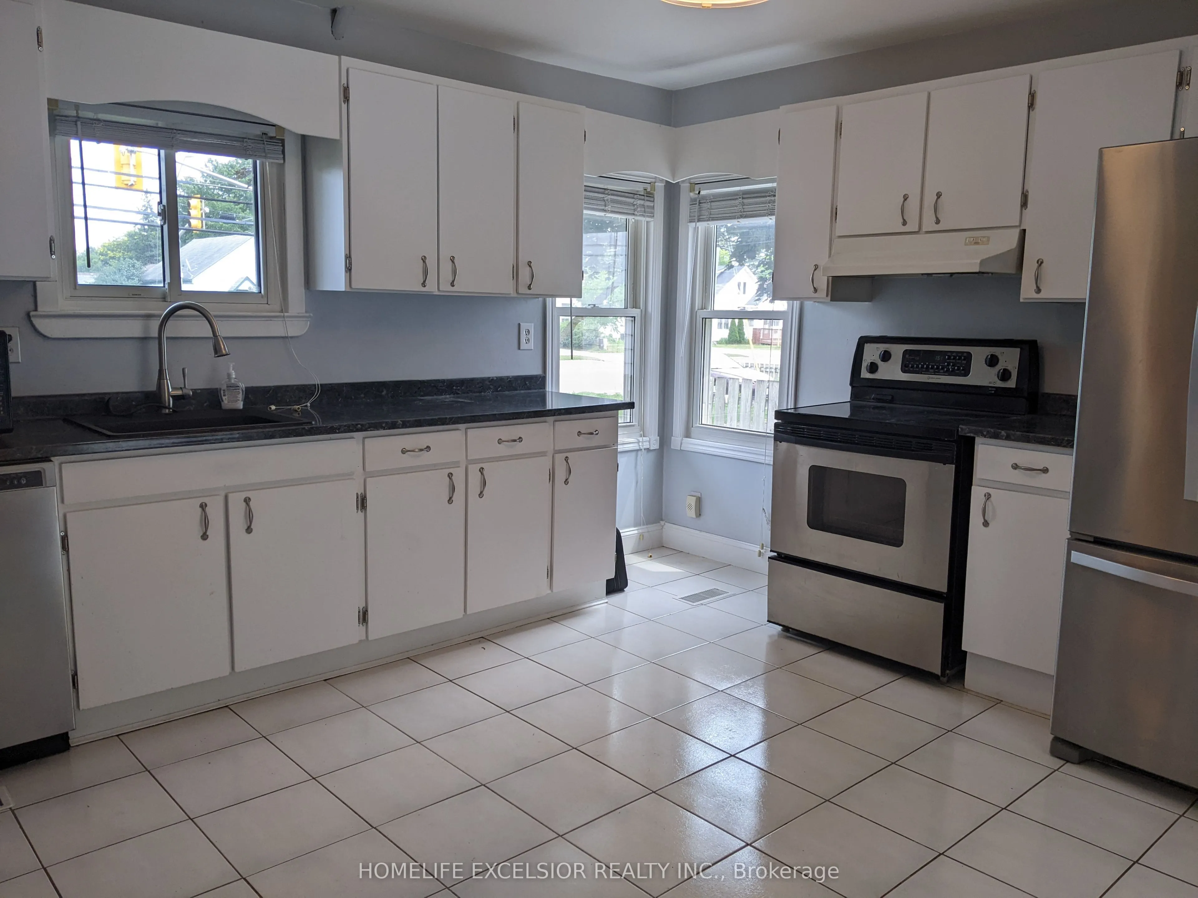 1478 Simcoe Street N
