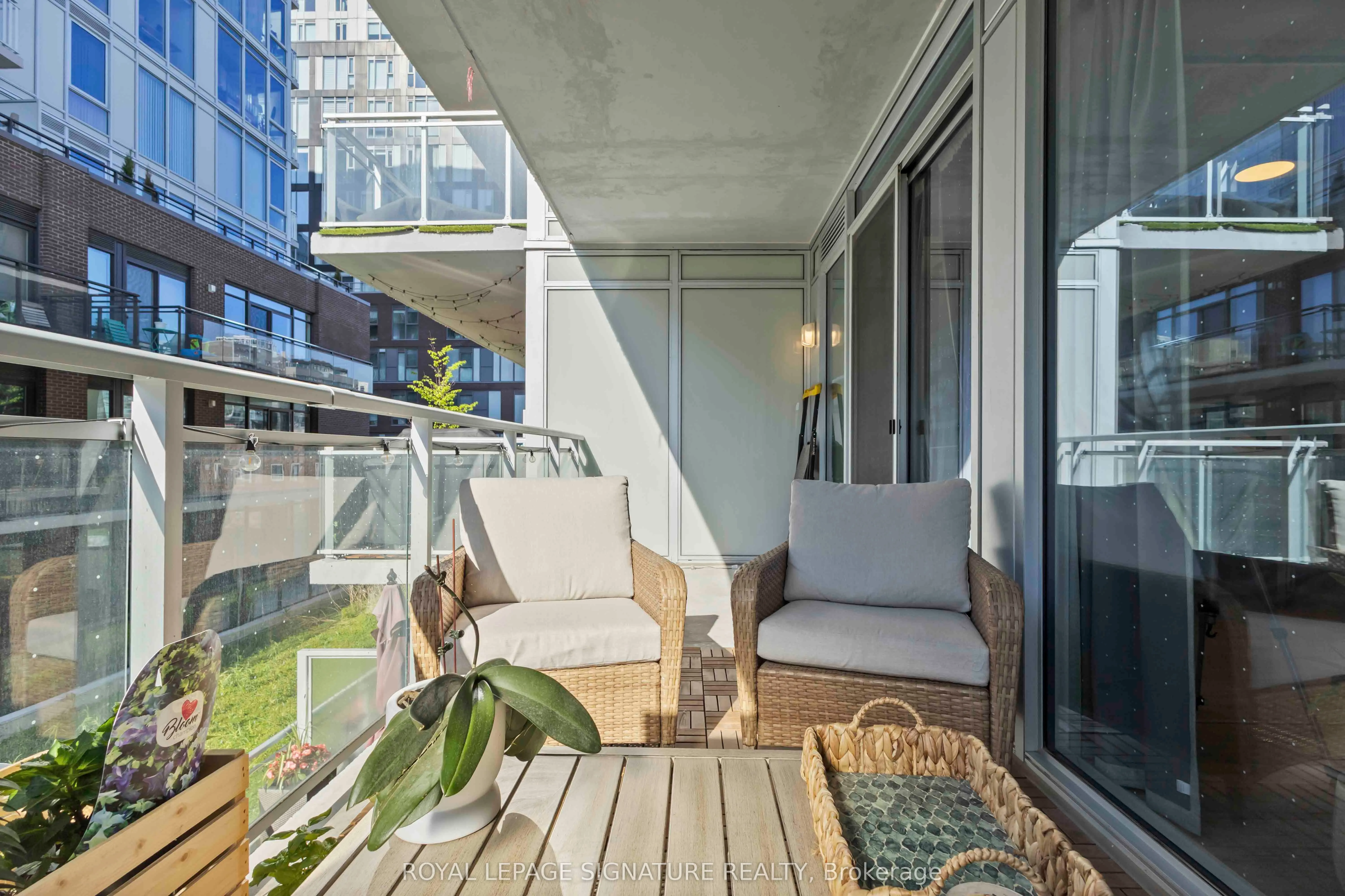 665 Queen Street E, #313