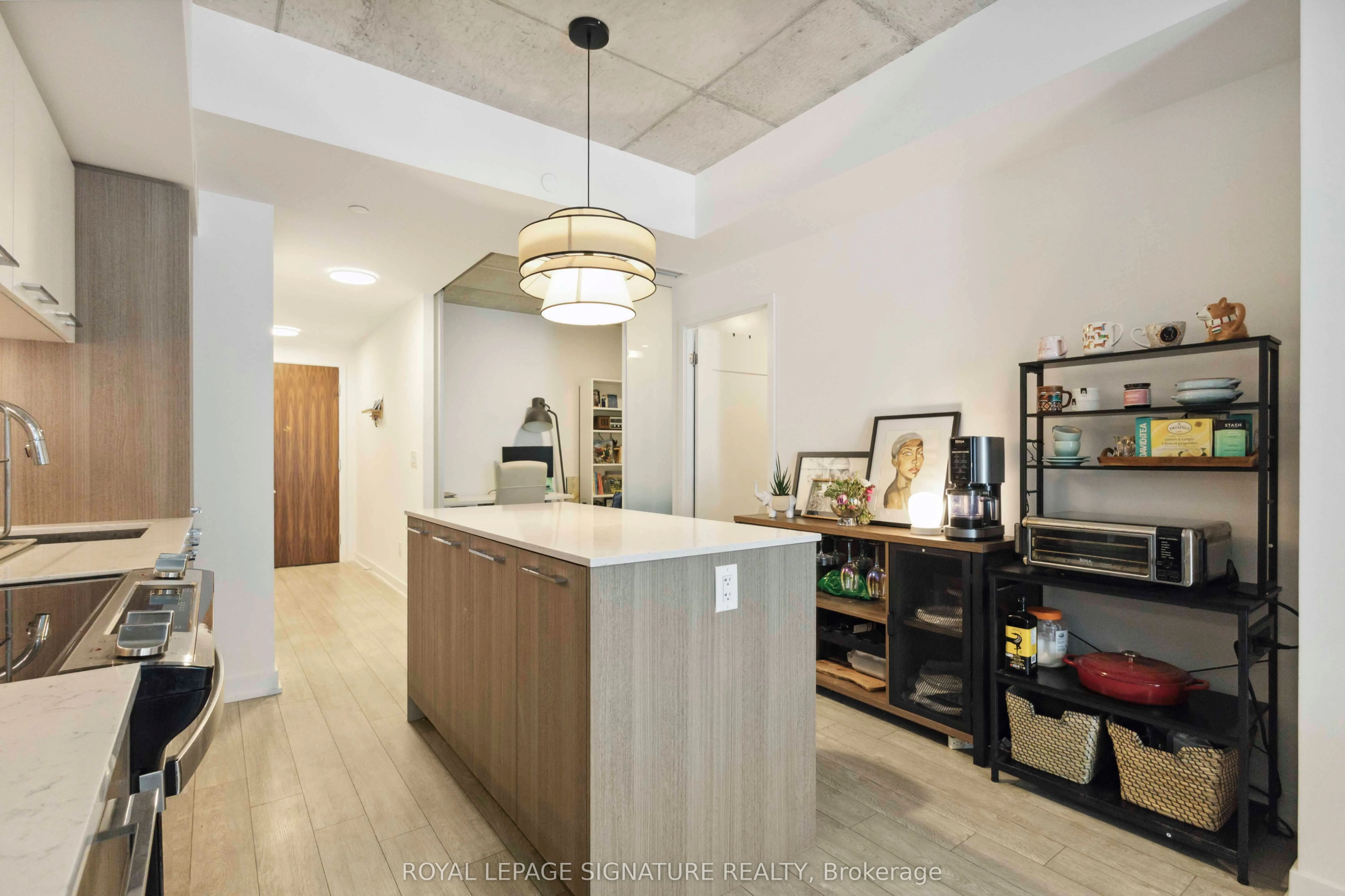 665 Queen Street E, #313