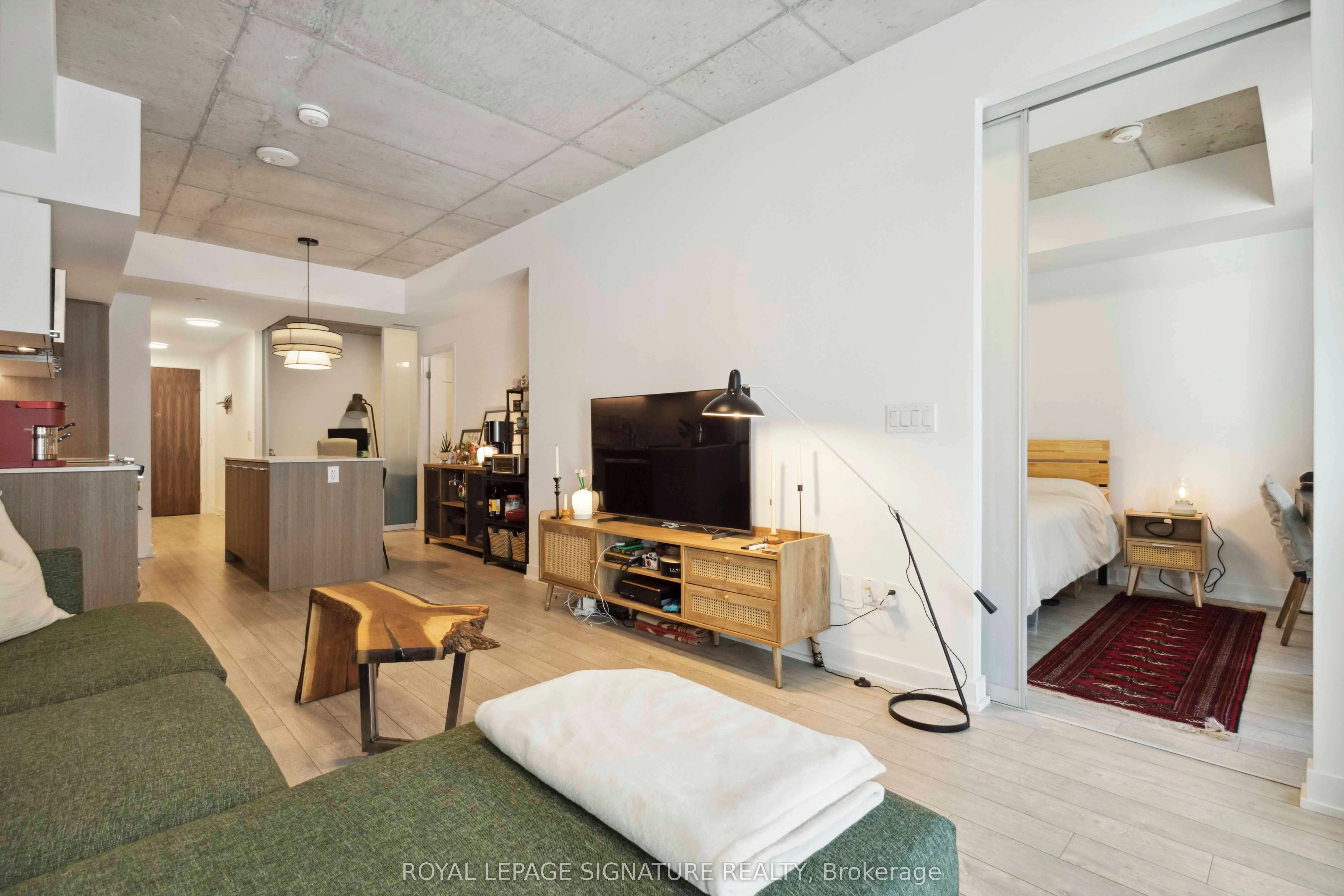 665 Queen Street E, #313
