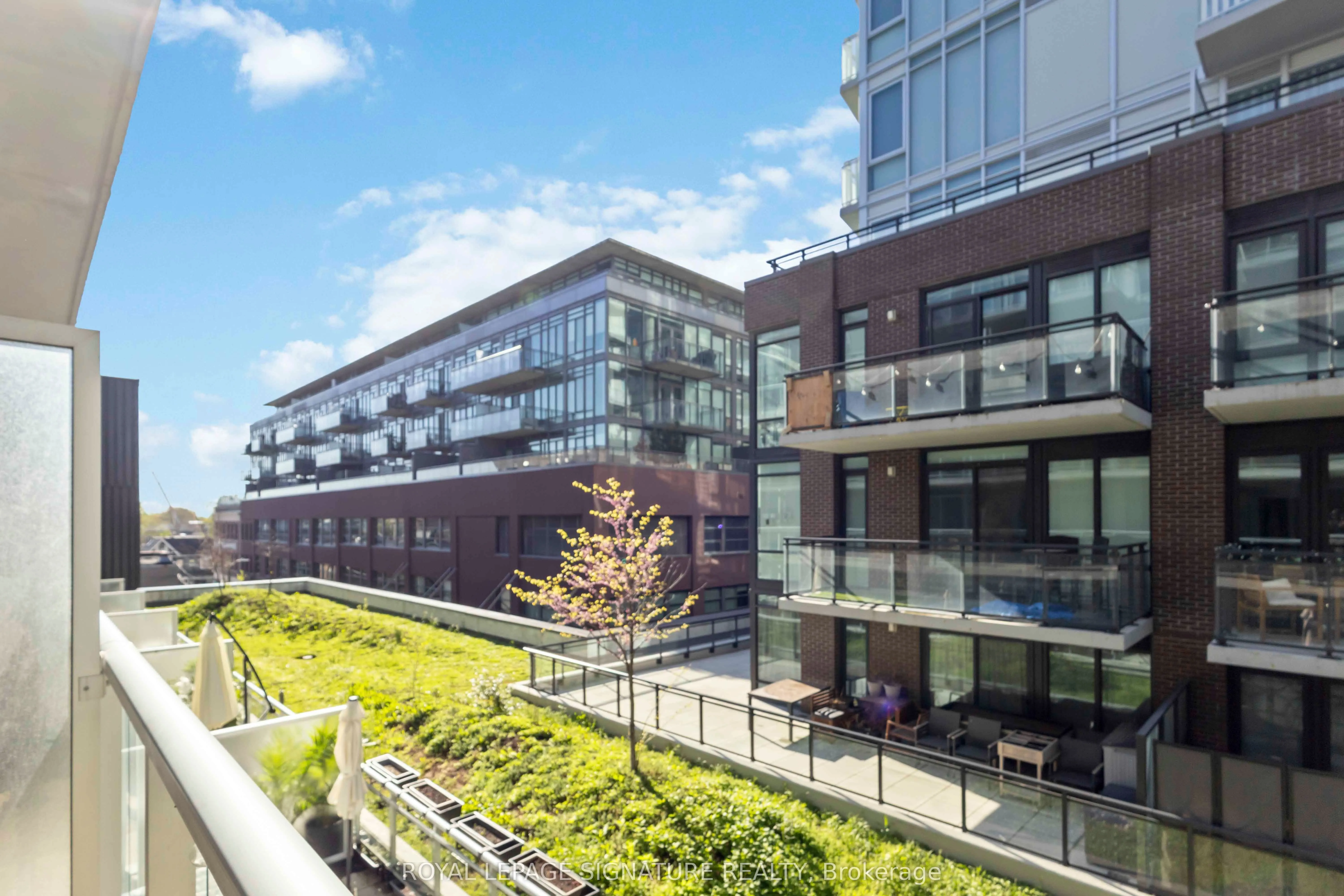 665 Queen Street E, #313