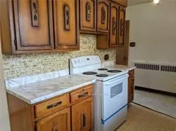 1482 Simcoe Street N