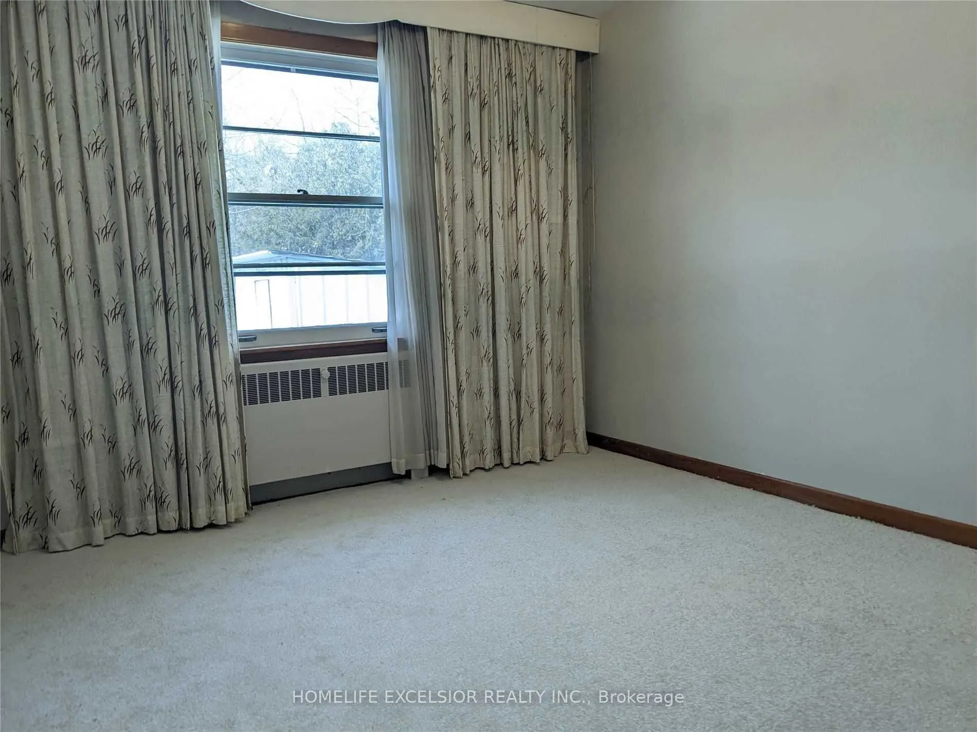 1482 Simcoe Street N