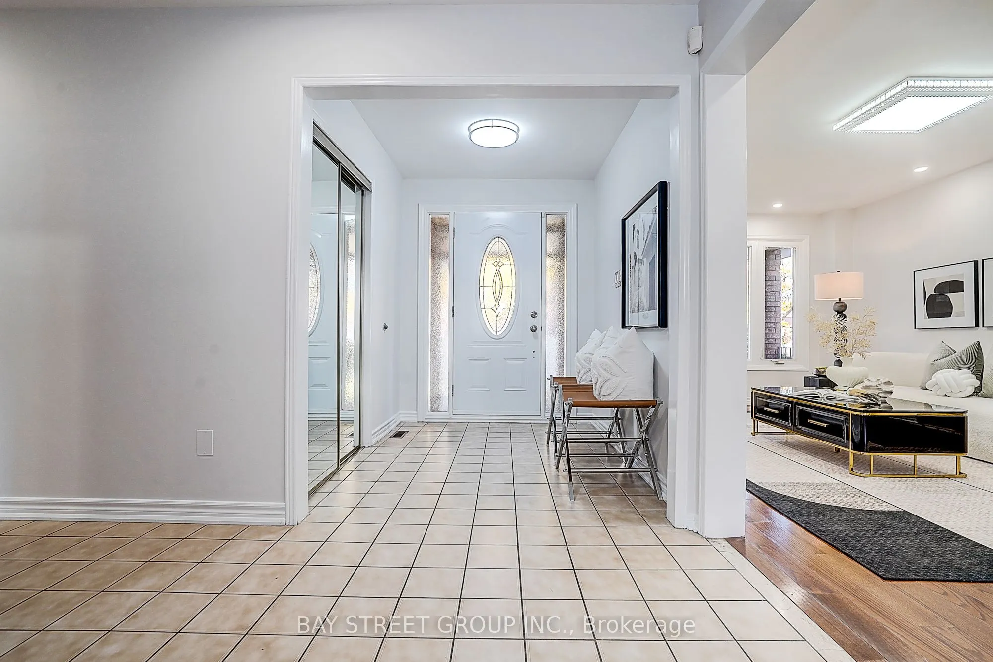 334 Goldhawk Trail