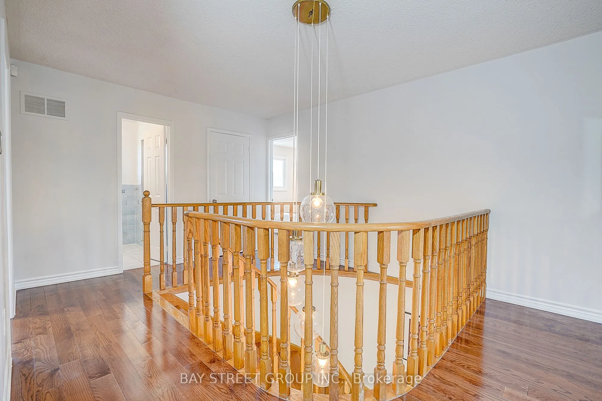 334 Goldhawk Trail