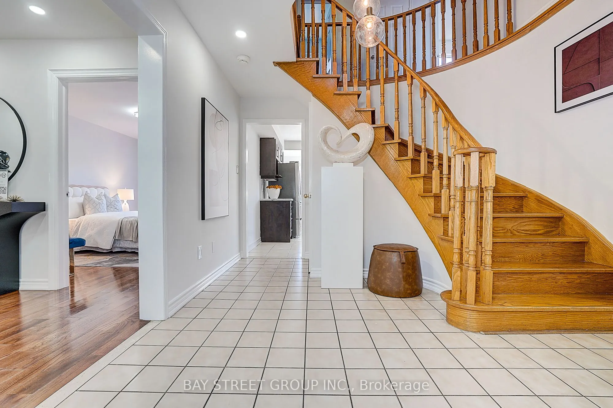 334 Goldhawk Trail