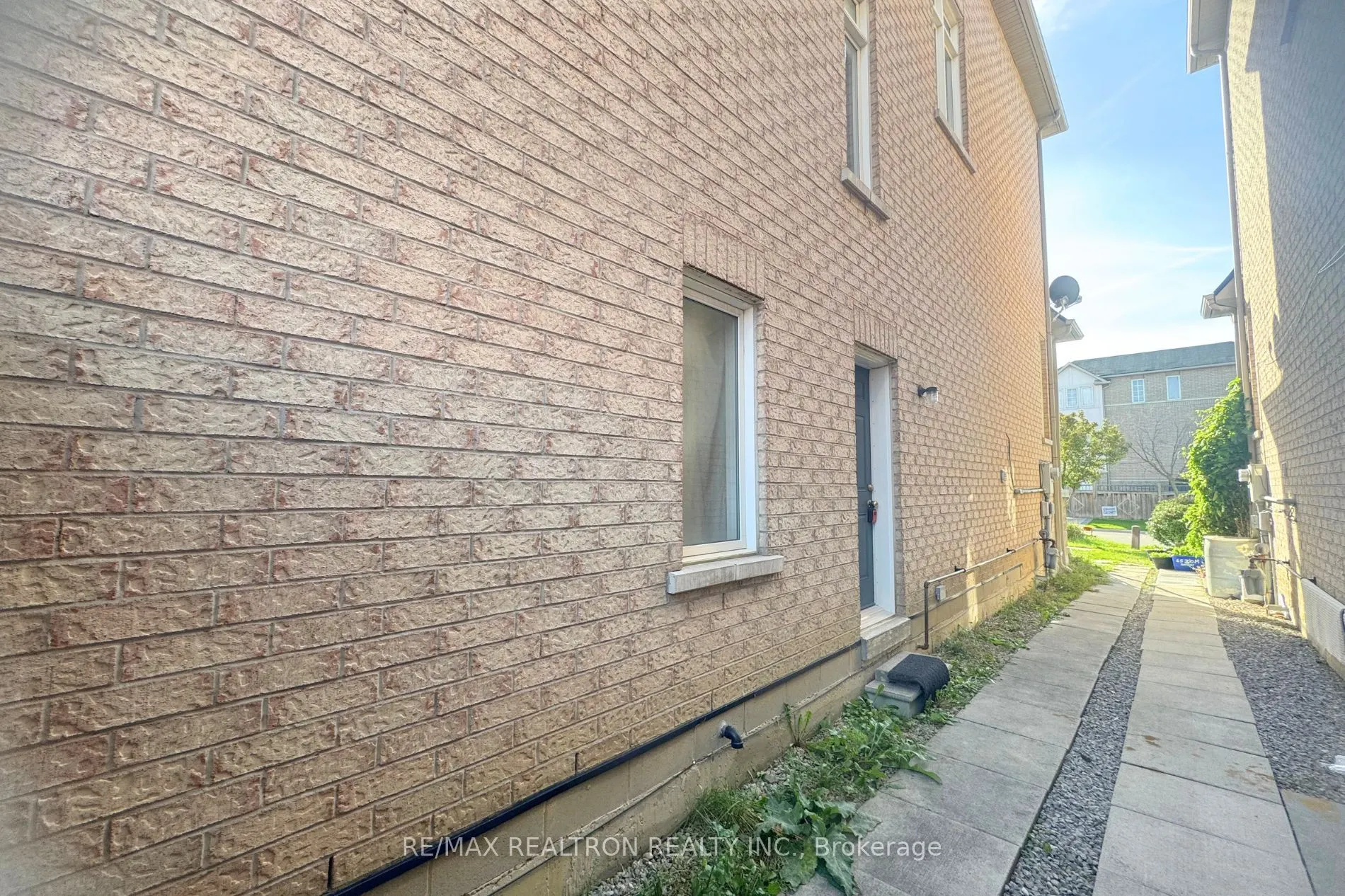 32 Tom Wells Crescent