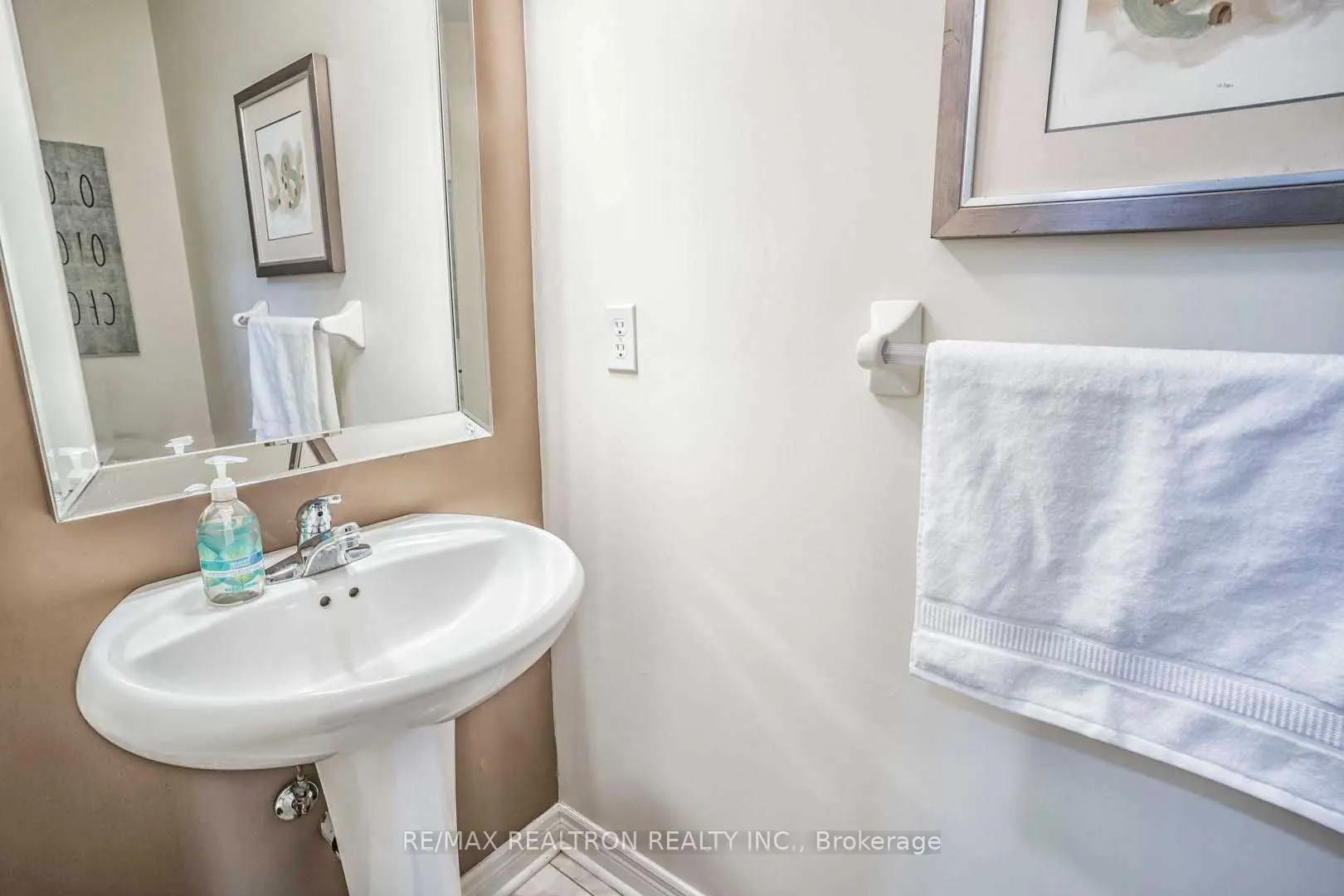 32 Tom Wells Crescent