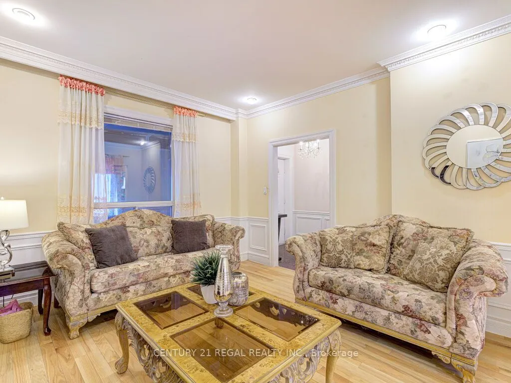 11 Midburn Avenue
