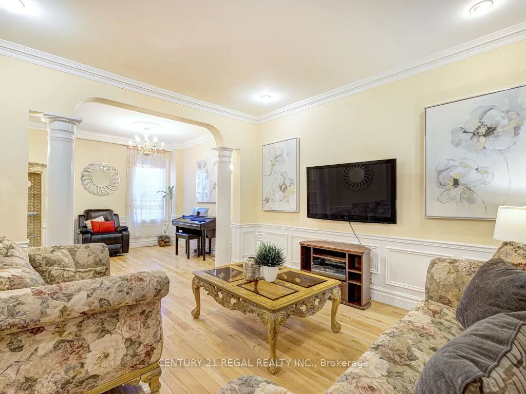 11 Midburn Avenue