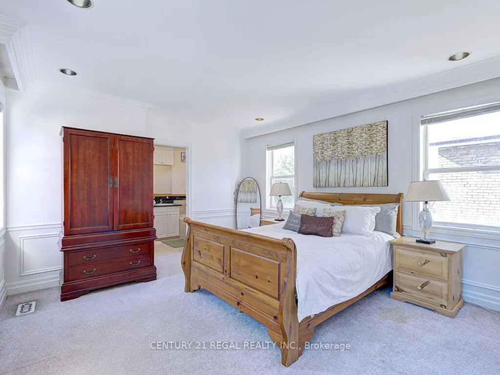 11 Midburn Avenue