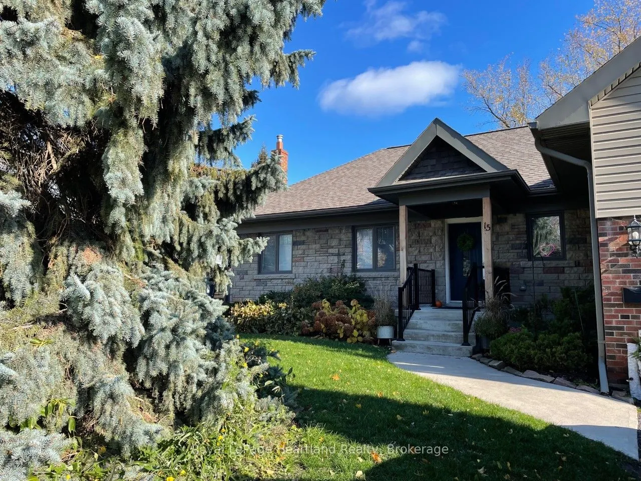 15 SCARBOROUGH HEIGHTS Boulevard