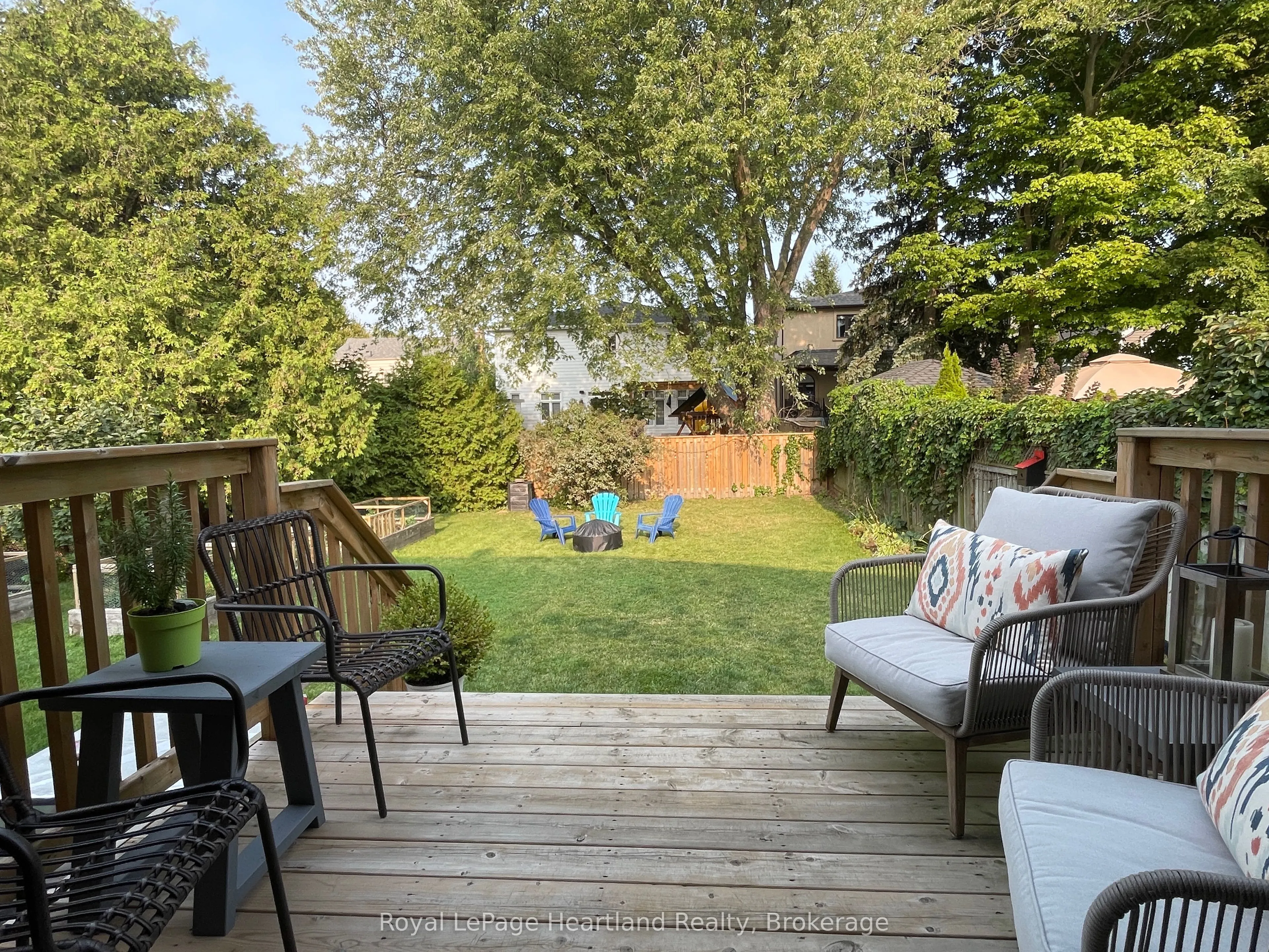 15 SCARBOROUGH HEIGHTS Boulevard
