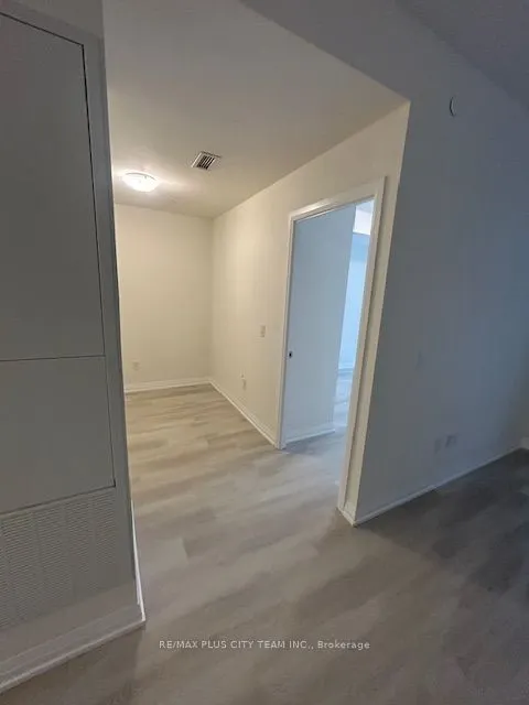3260 Sheppard Avenue E, #407