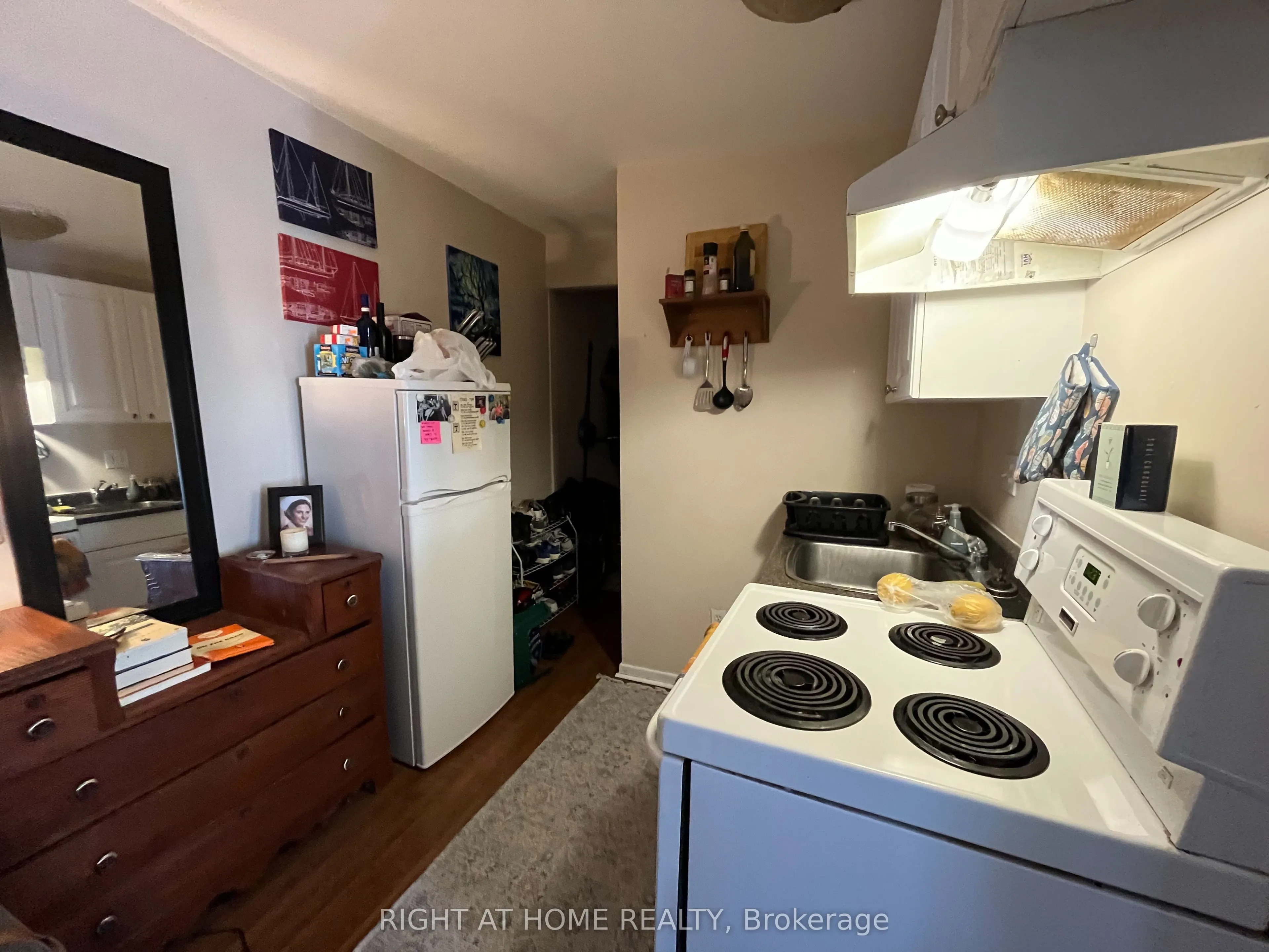 27 Hamilton Street, #203