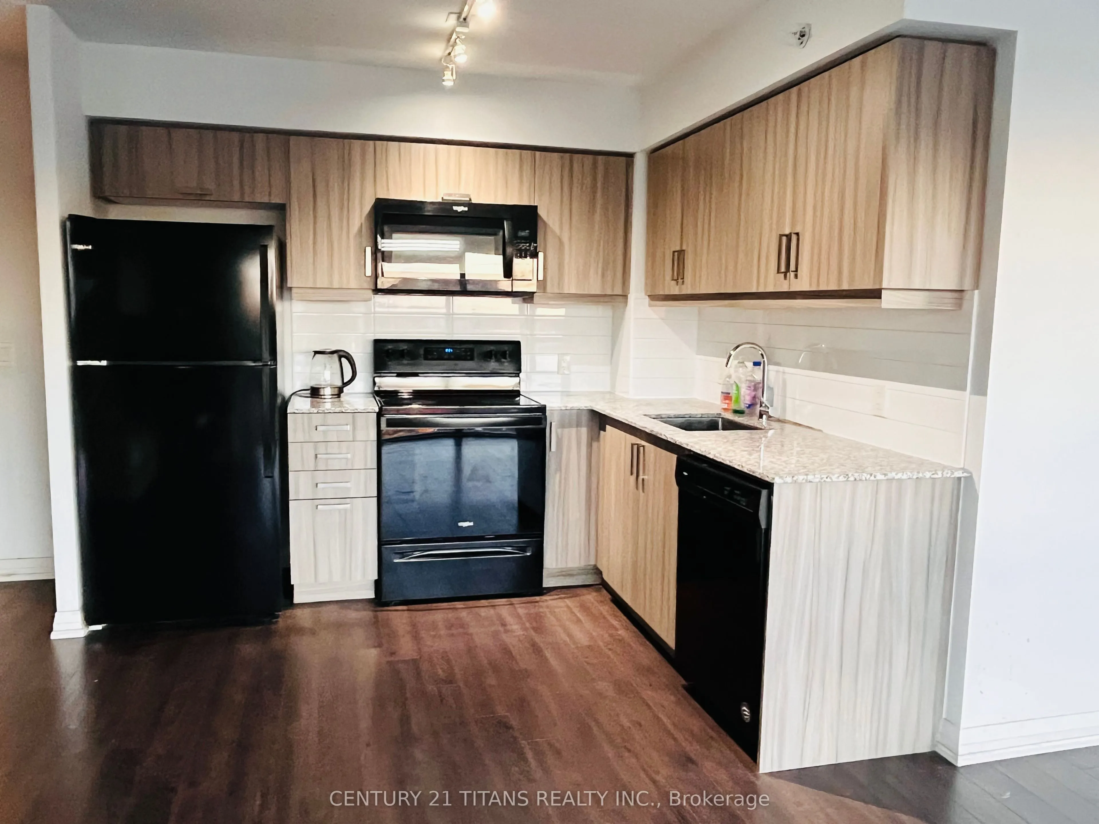 30 Meadowglen Place, #612