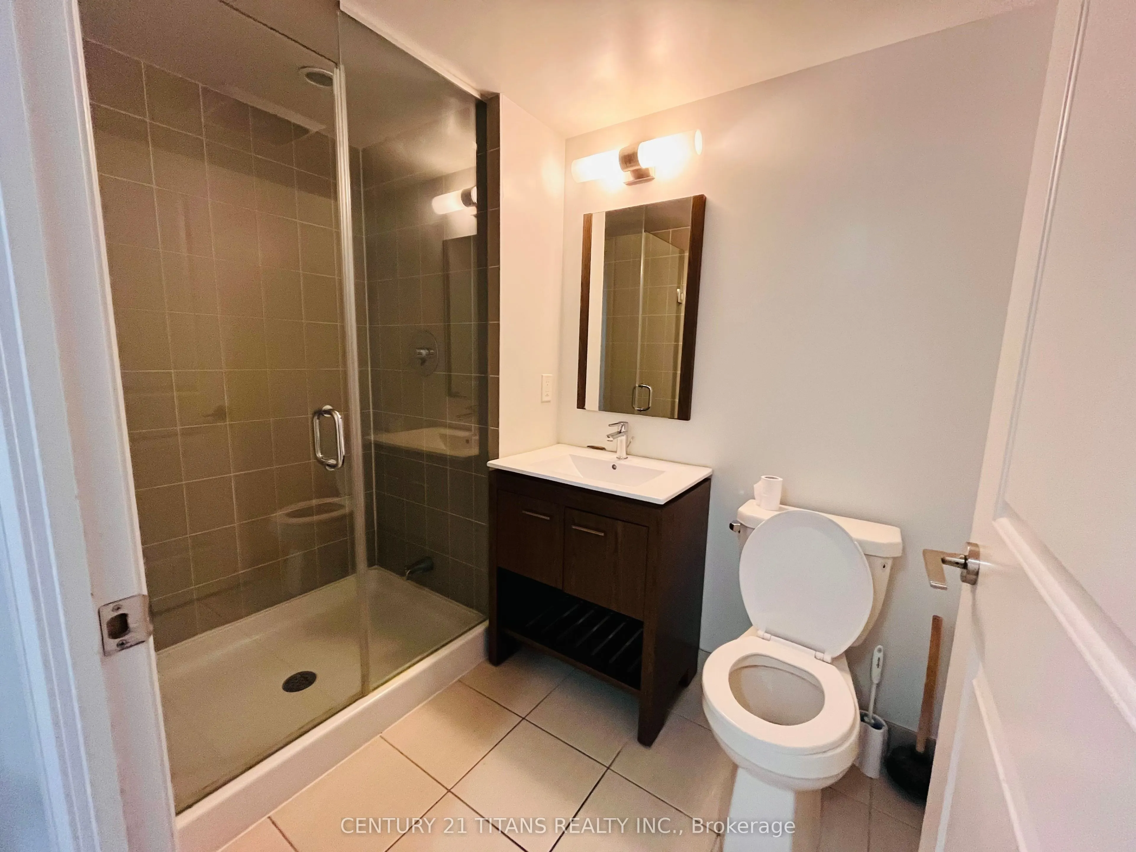 30 Meadowglen Place, #612