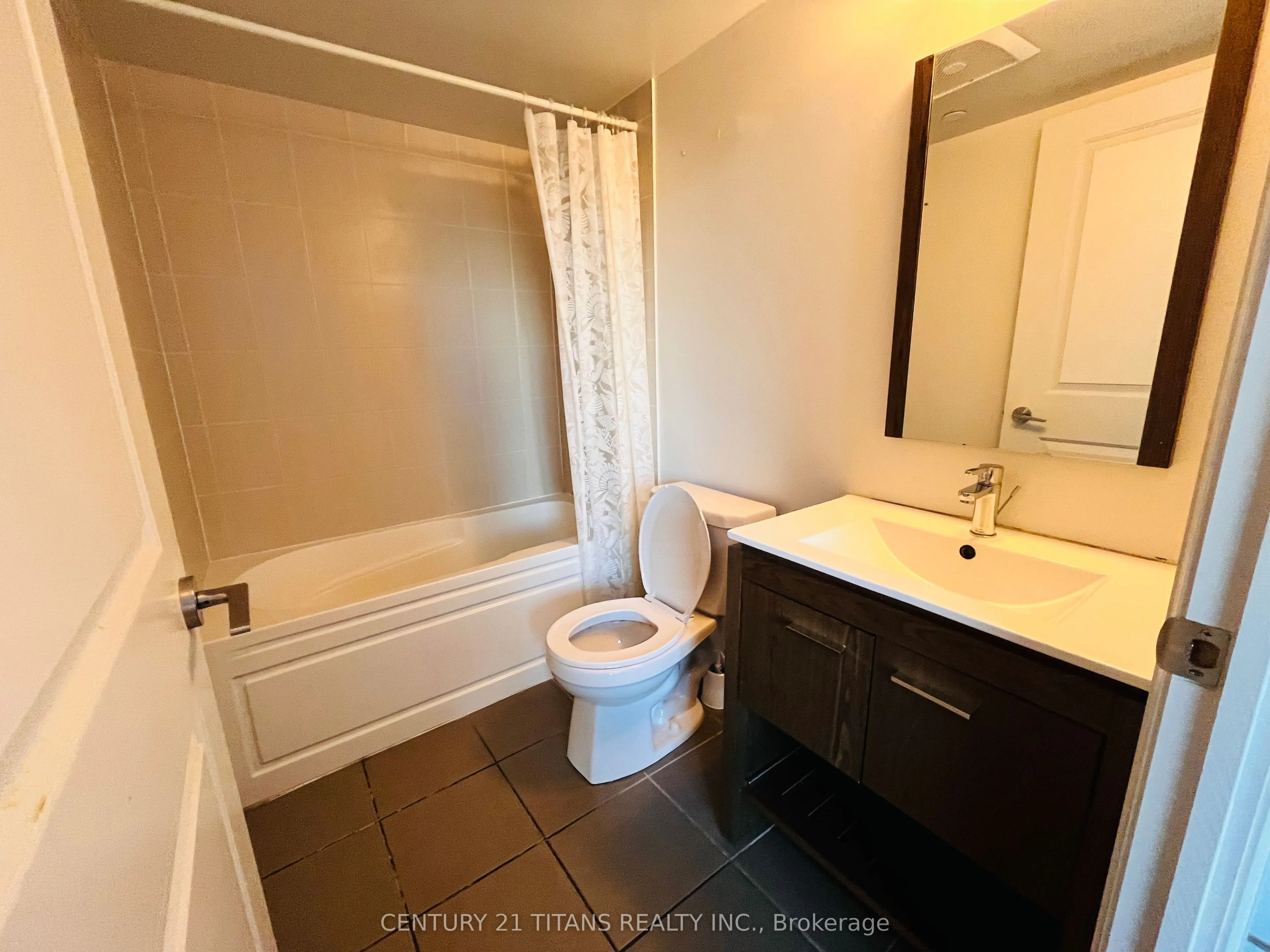 30 Meadowglen Place, #612