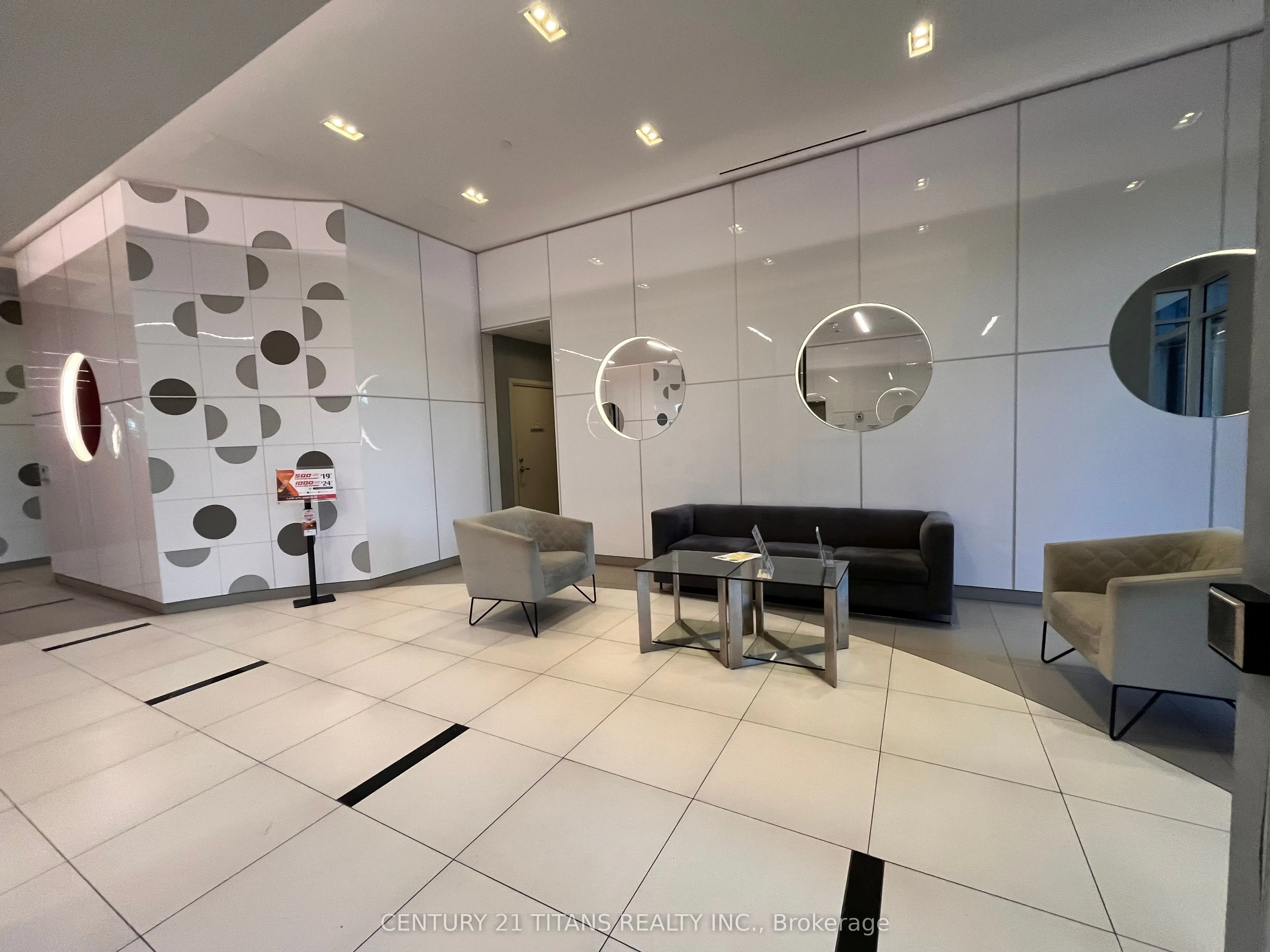 30 Meadowglen Place, #612