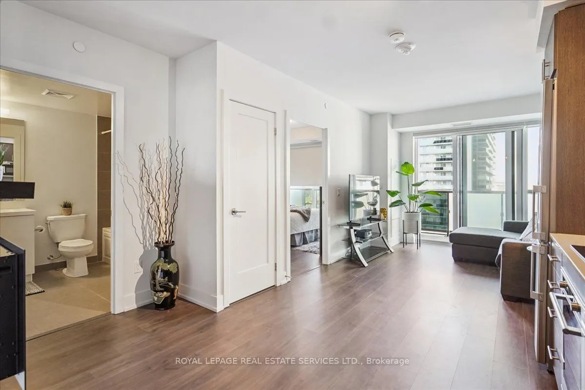 2550 Simcoe Street N, #1012