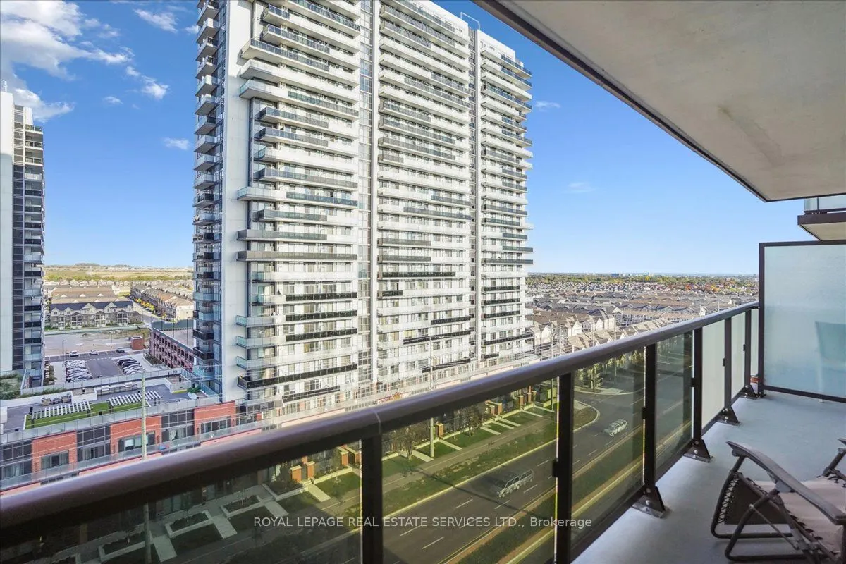 2550 Simcoe Street N, #1012