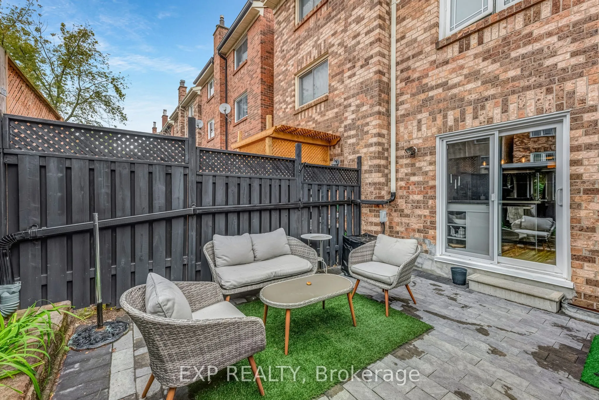 14 Lount Street