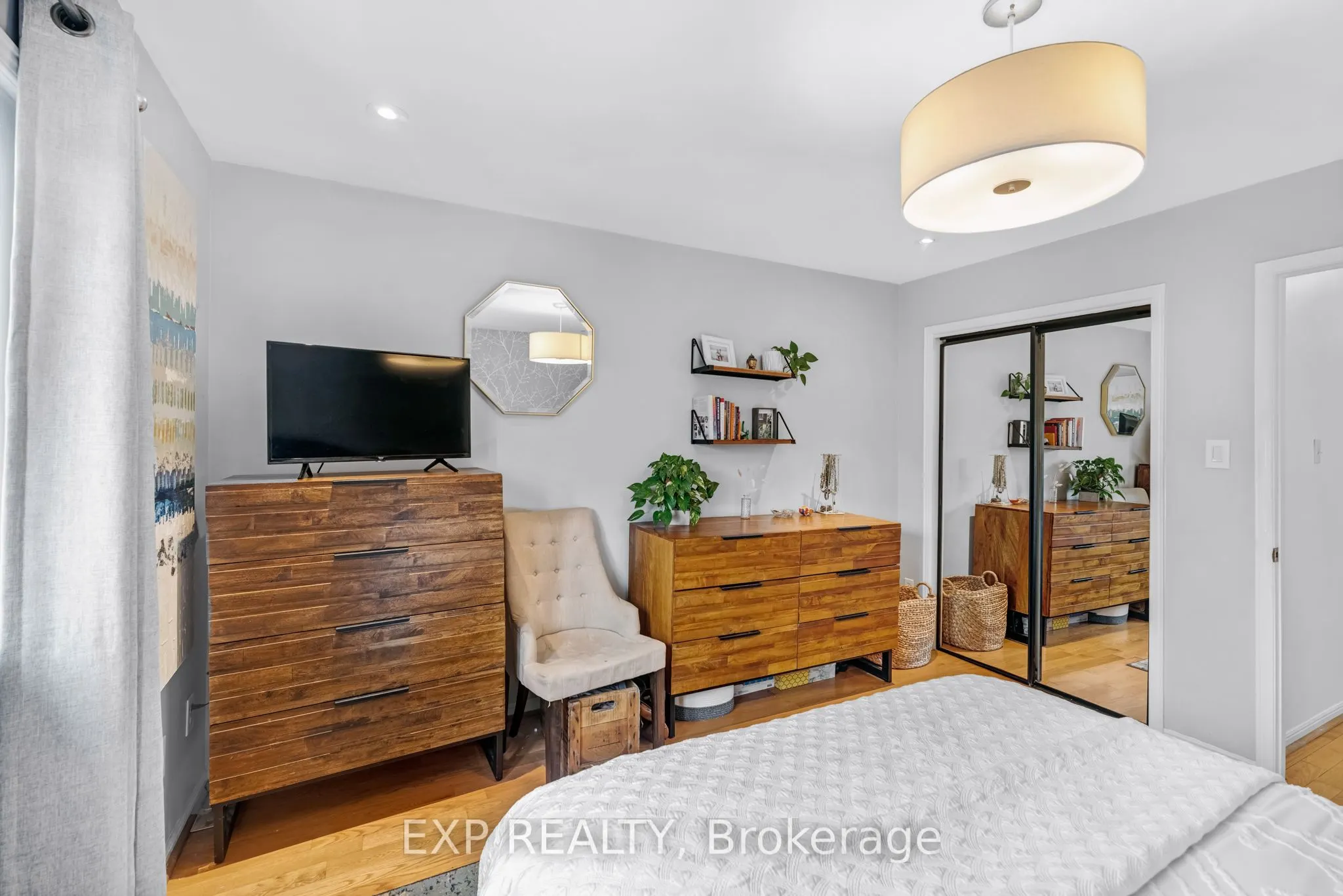 14 Lount Street