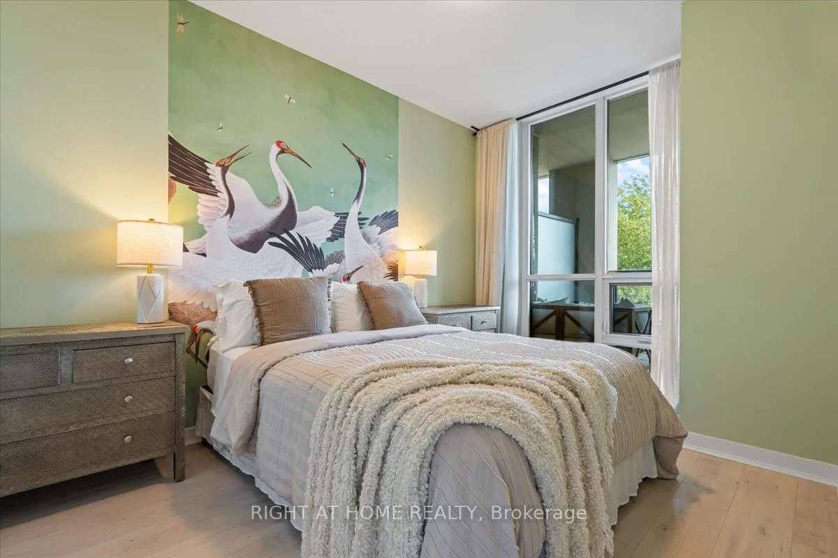 8 Trent Avenue, #210