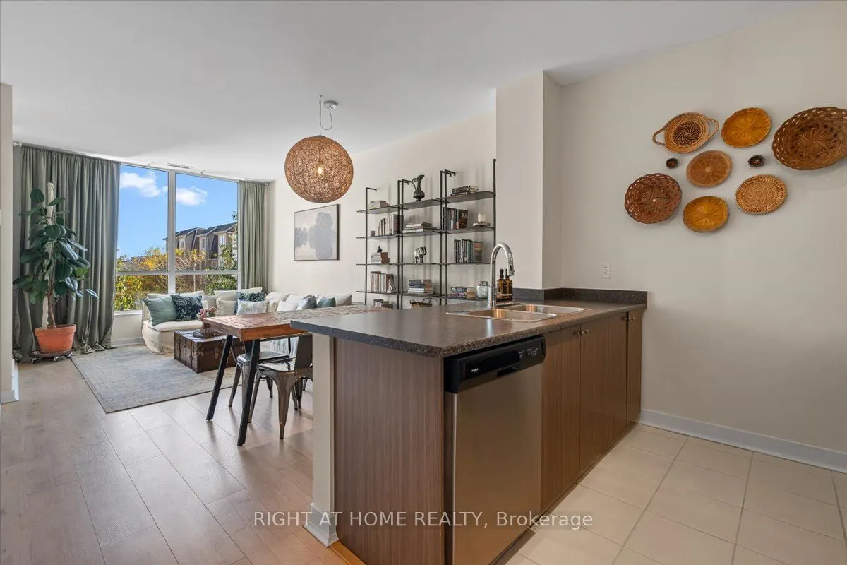 8 Trent Avenue, #210