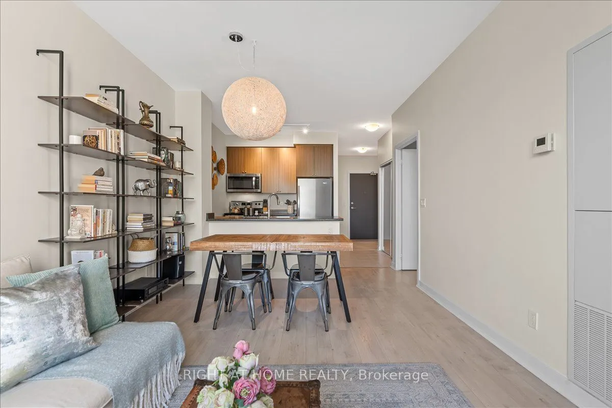 8 Trent Avenue, #210