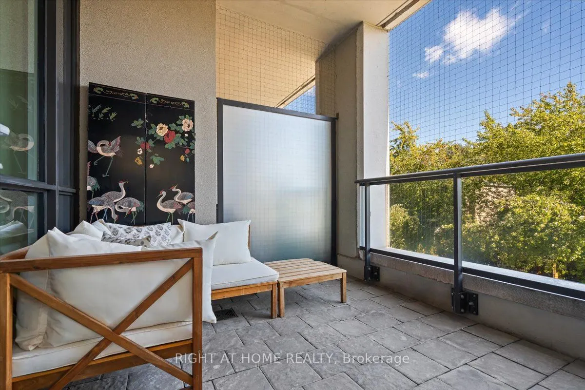 8 Trent Avenue, #210