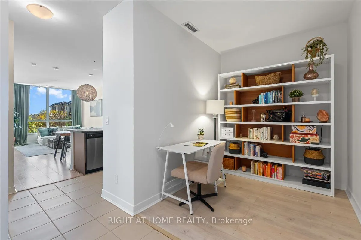 8 Trent Avenue, #210