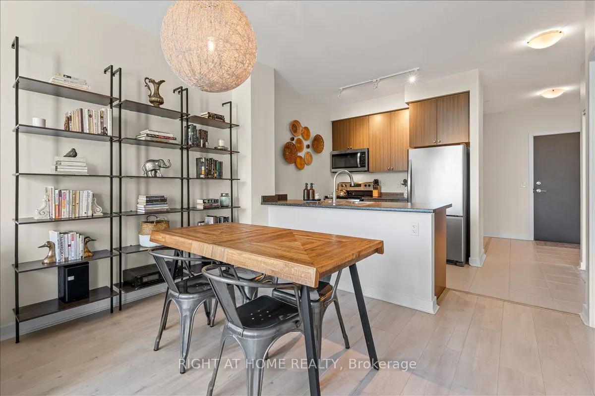 8 Trent Avenue, #210