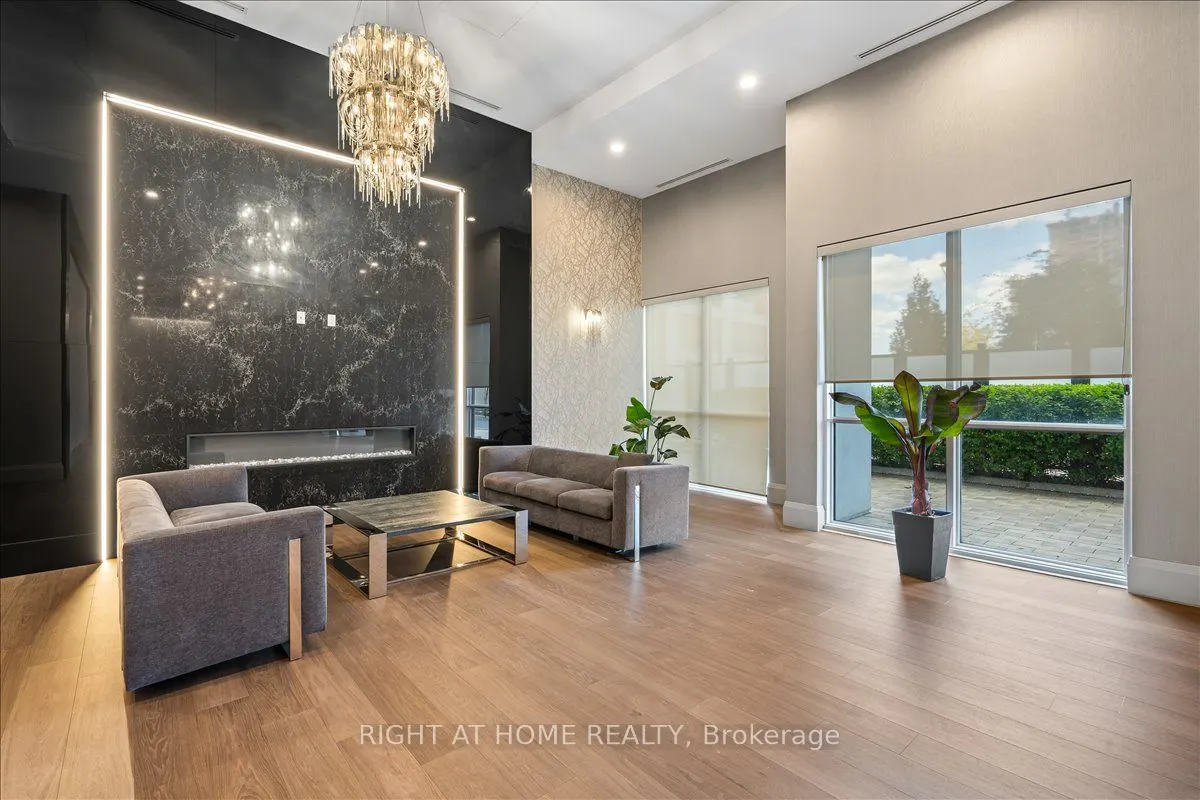 8 Trent Avenue, #210