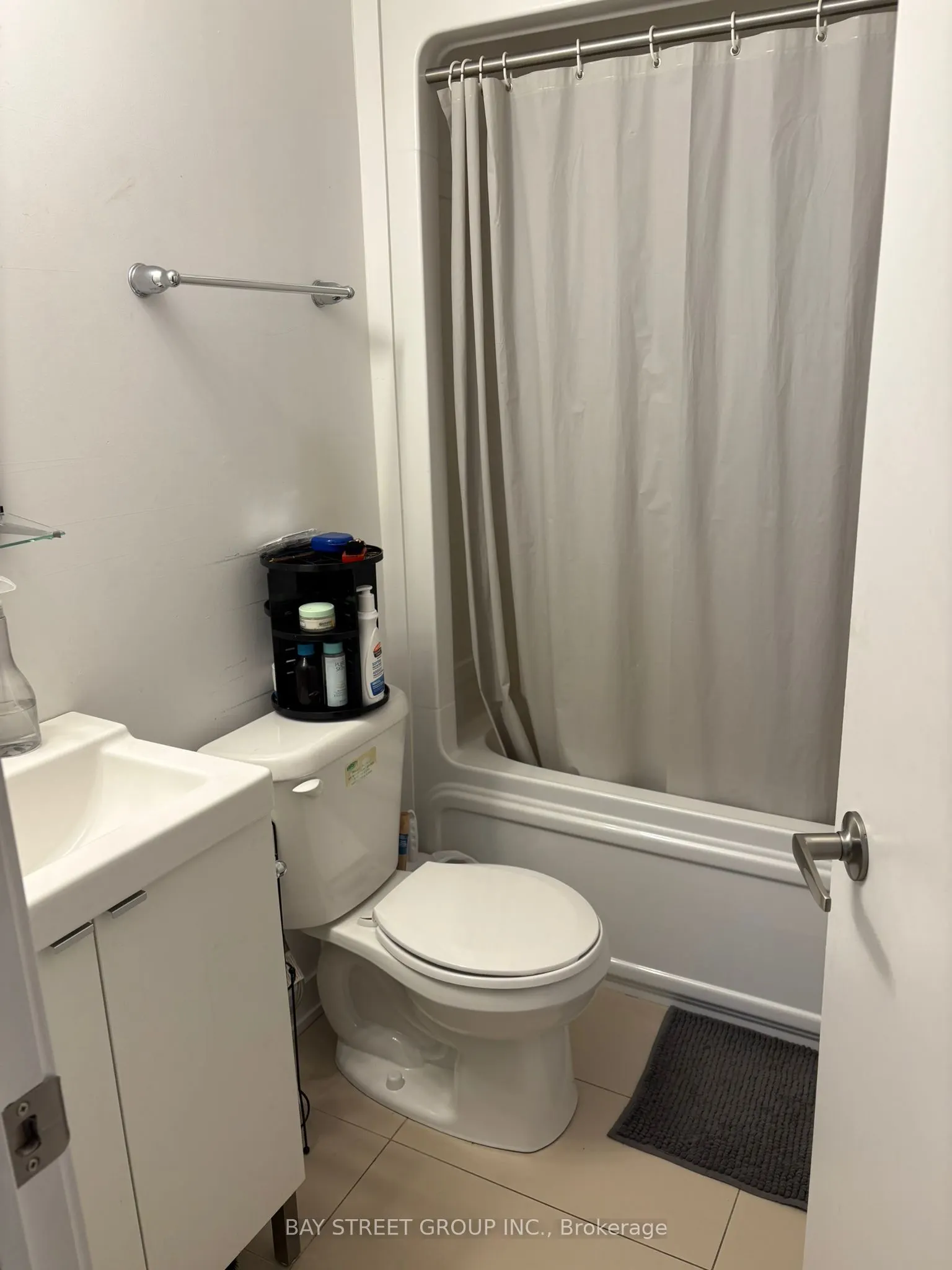 1760 Simcoe Street N, #96C