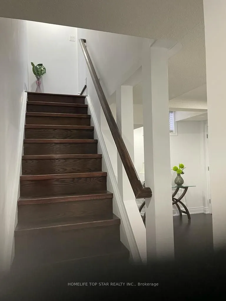 27 Pitchpine Drive, #Basement